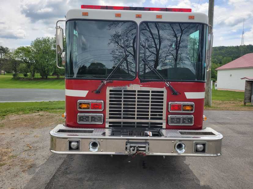 1997 HME 4x4 Light Rescue — photo 2