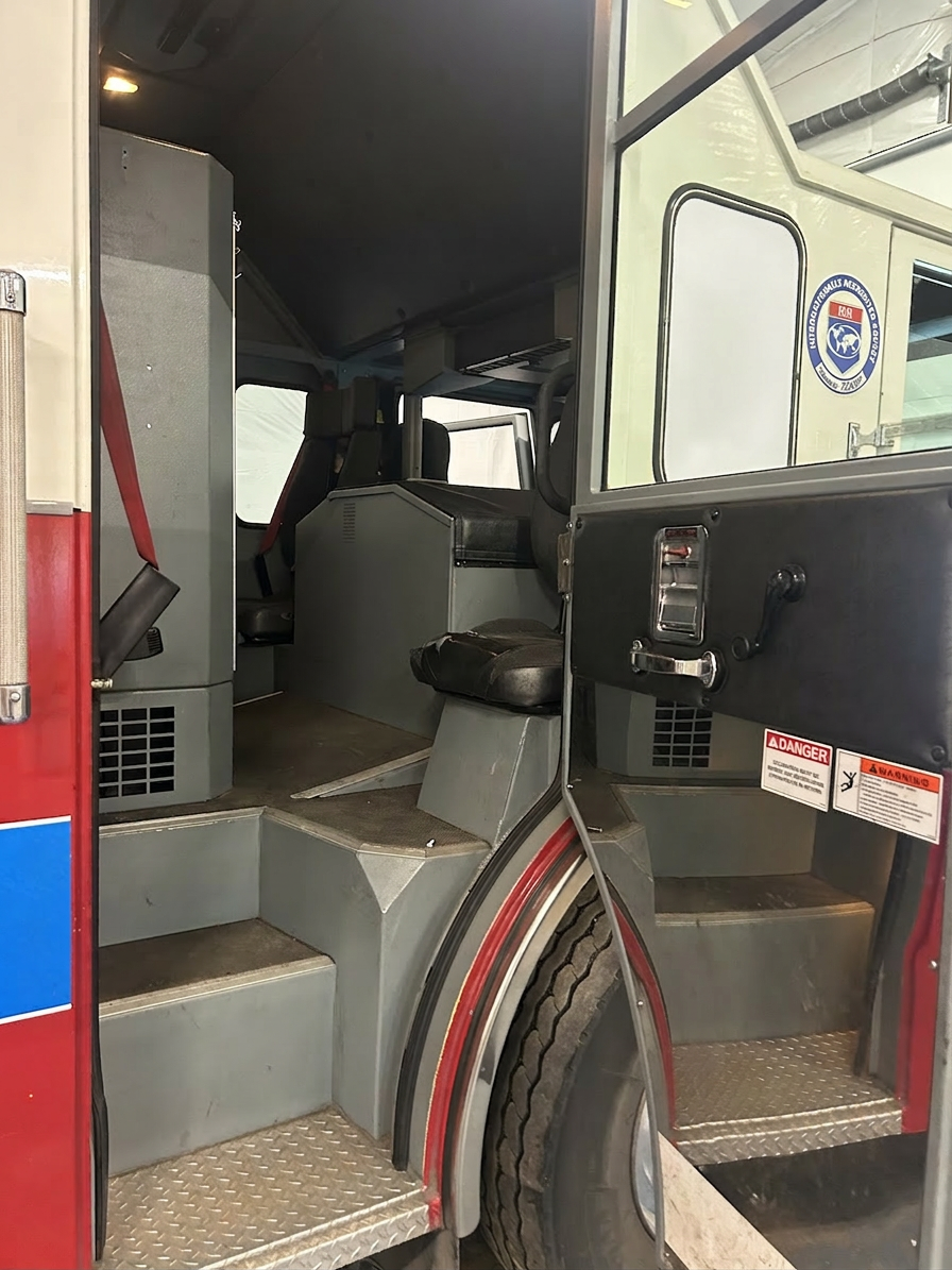 2006 Pierce Saber Heavy Rescue - image 26
