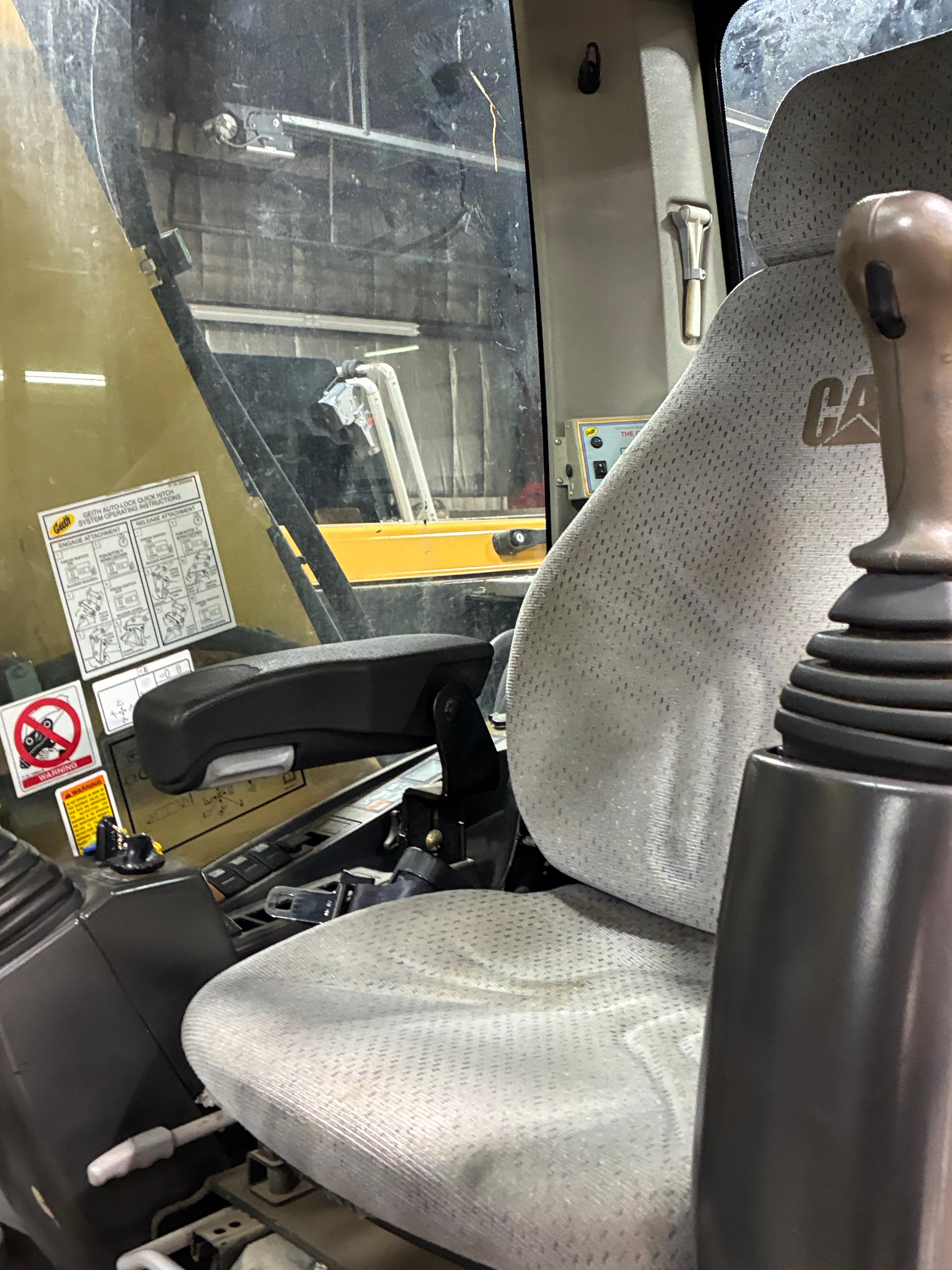 2010 Caterpillar M318D Excavator - image 27