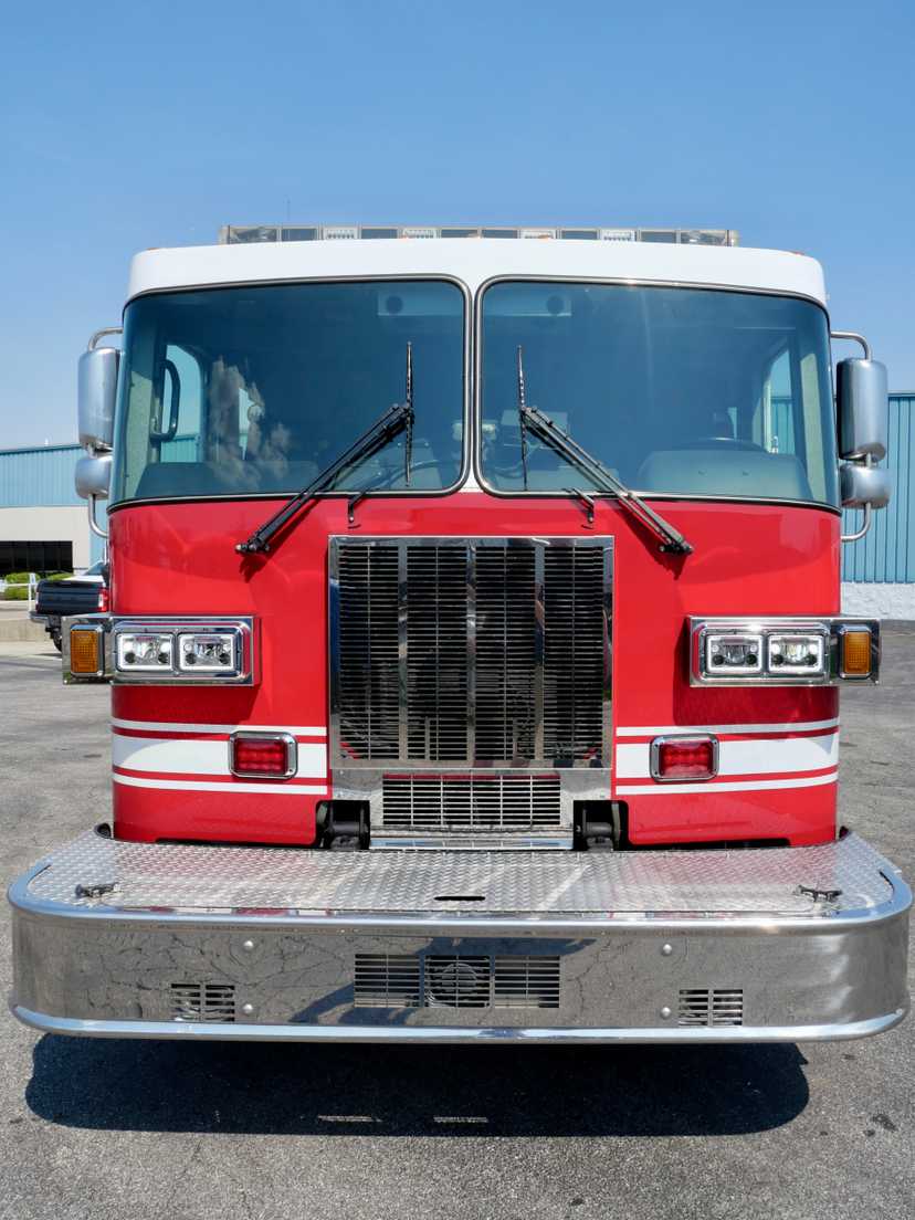 2005 Sutphen Shield Pumper — photo 2