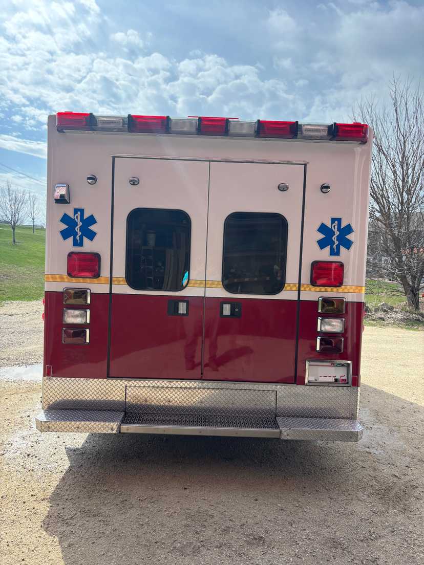 2006 Road Rescue Ford Type III Ambulance — photo 5