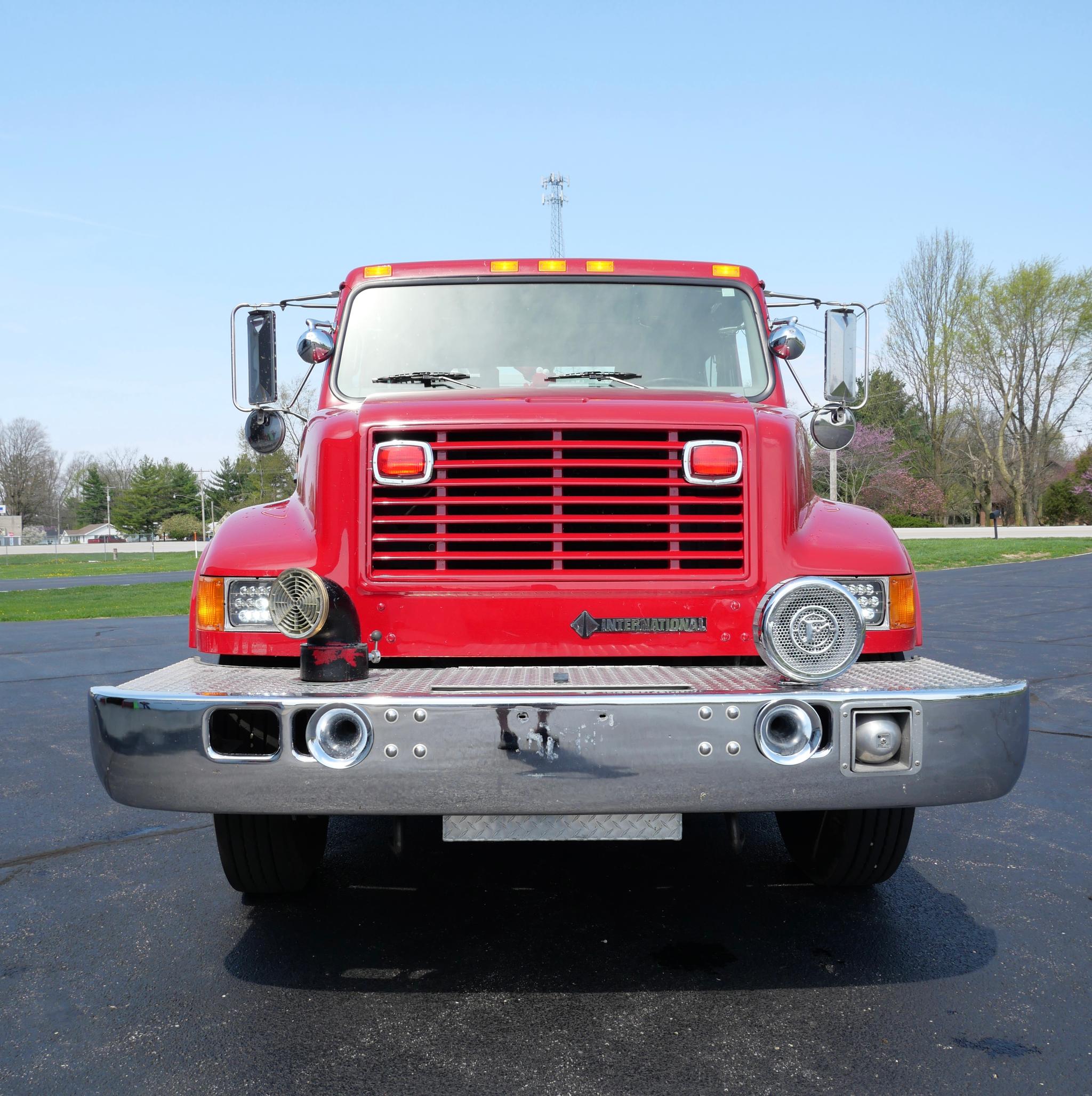 2000 E-One International Pumper - image 2
