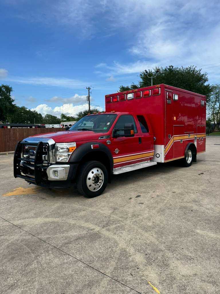 2014 REV Ford 4x4 Ambulance
