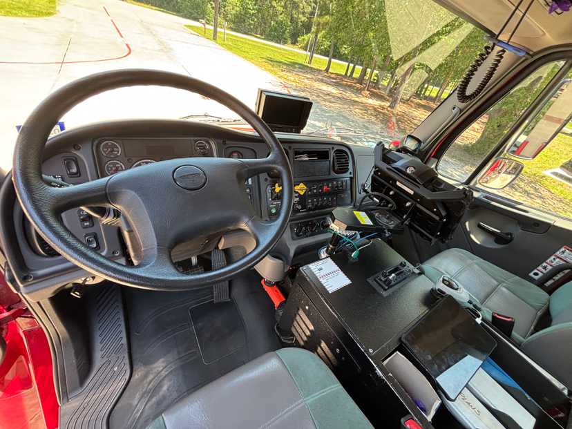 2020 Pierce Freightliner Pumper — photo 8