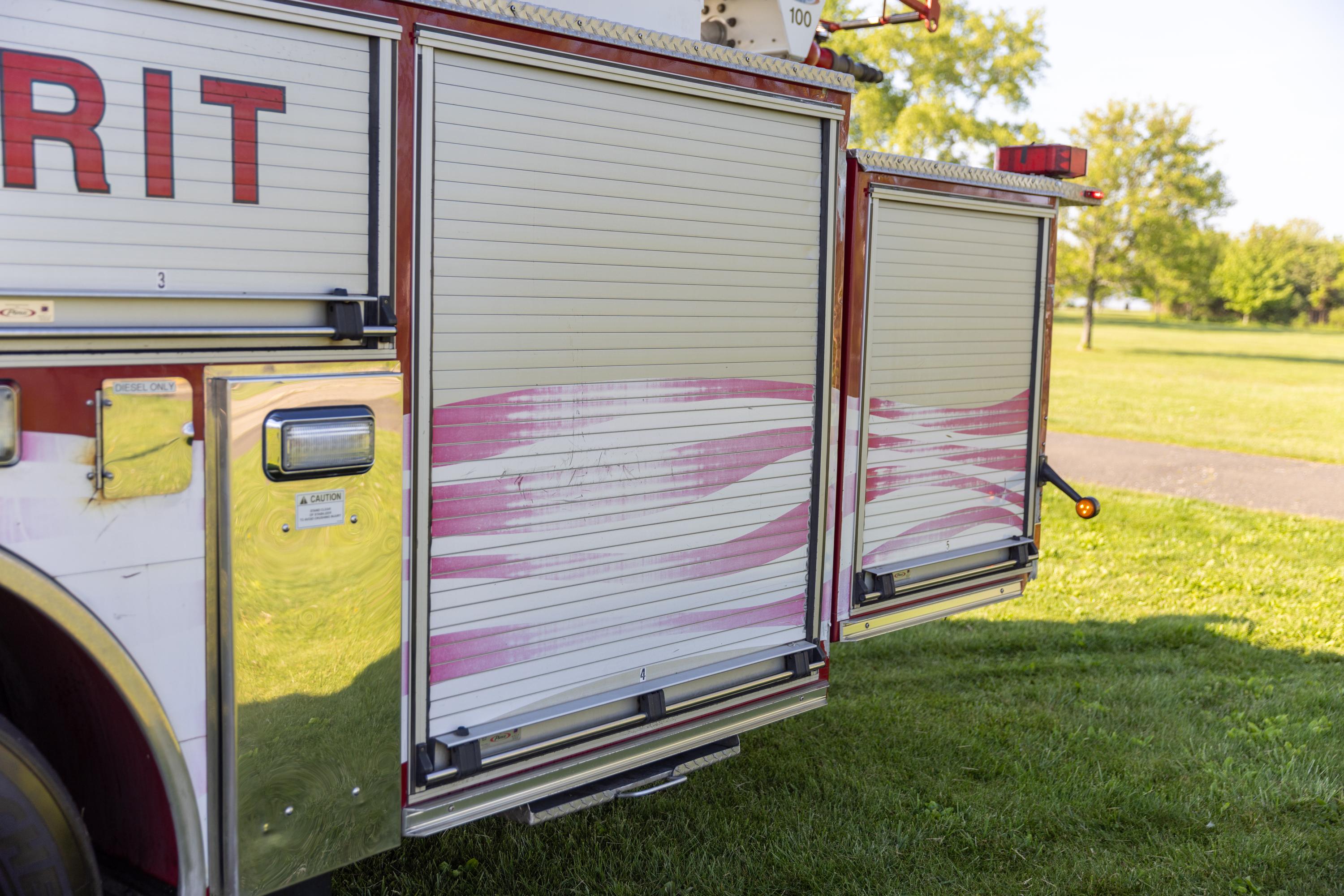 2003 Pierce TL100 100' Quint - image 32