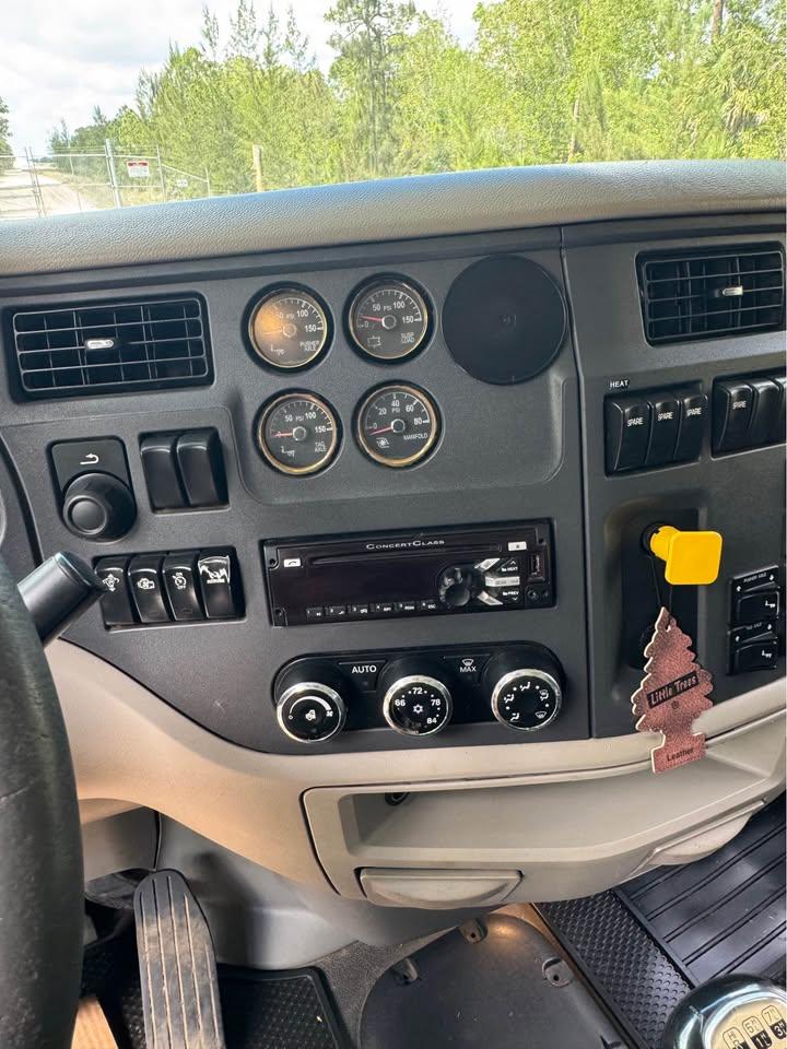 2019 Peterbilt 567 Dump Truck - image 9
