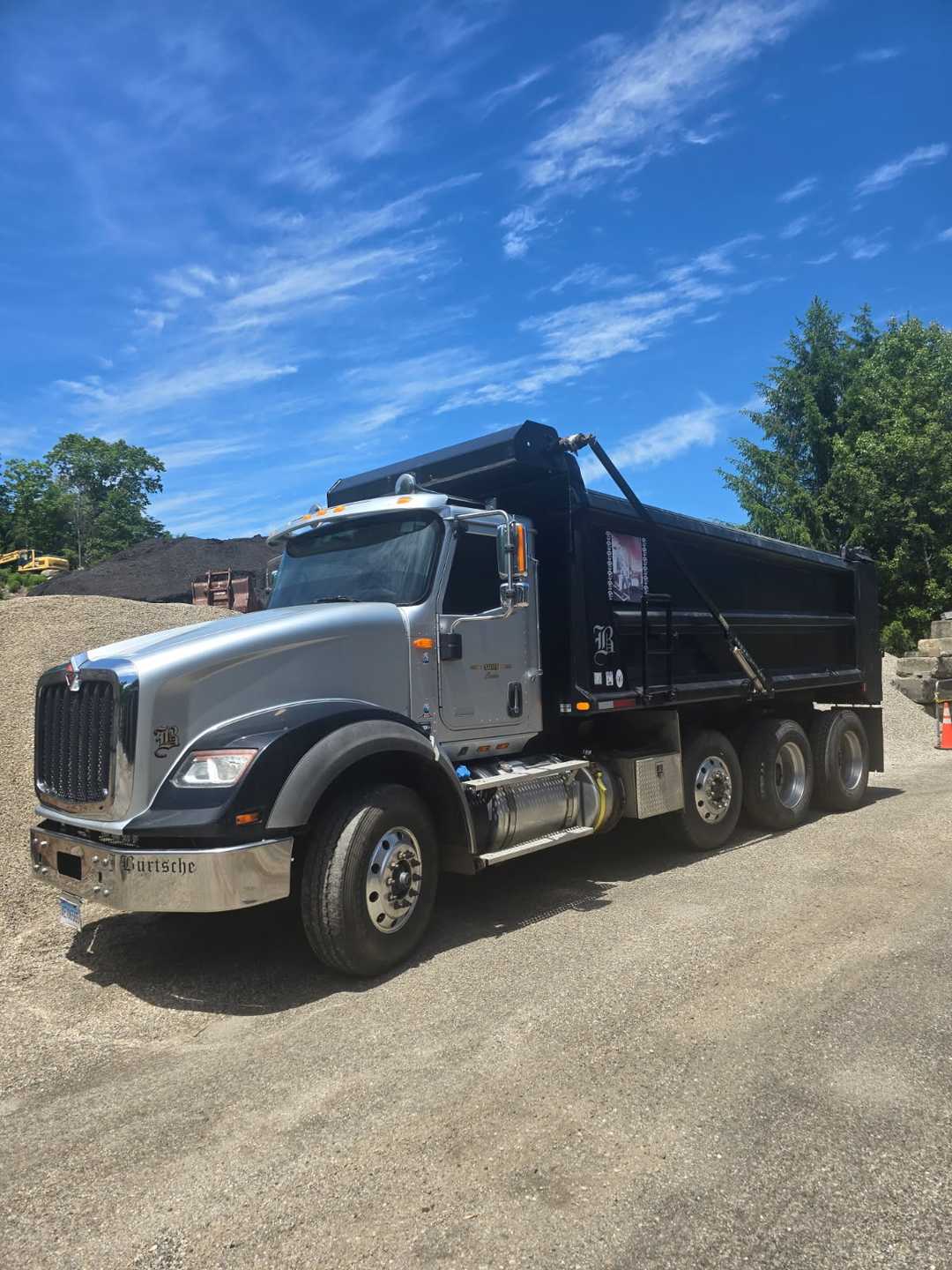 2017 International Hx620 Dump Truck