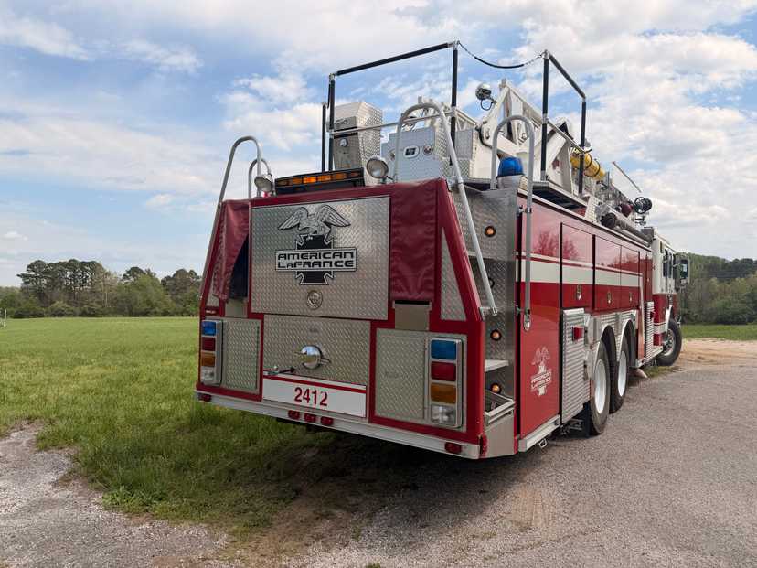 2000 American LaFrance Eagle 100' Aerial — photo 3
