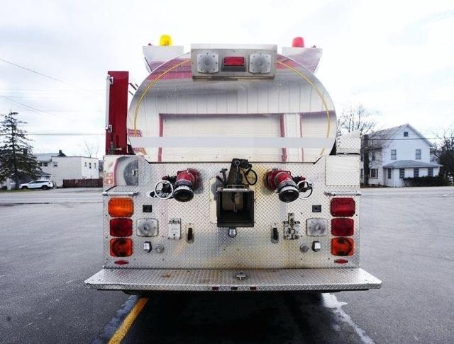 2000 Pierce Freightliner Tanker - image 2