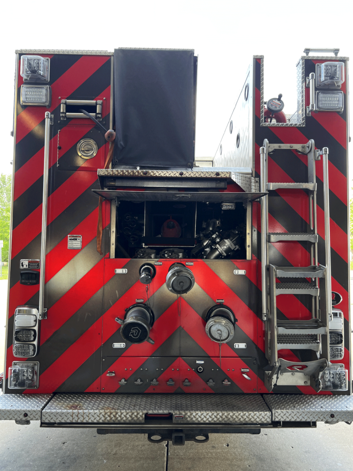2018 Rosenbauer Commander Rescue Pumper - image 17