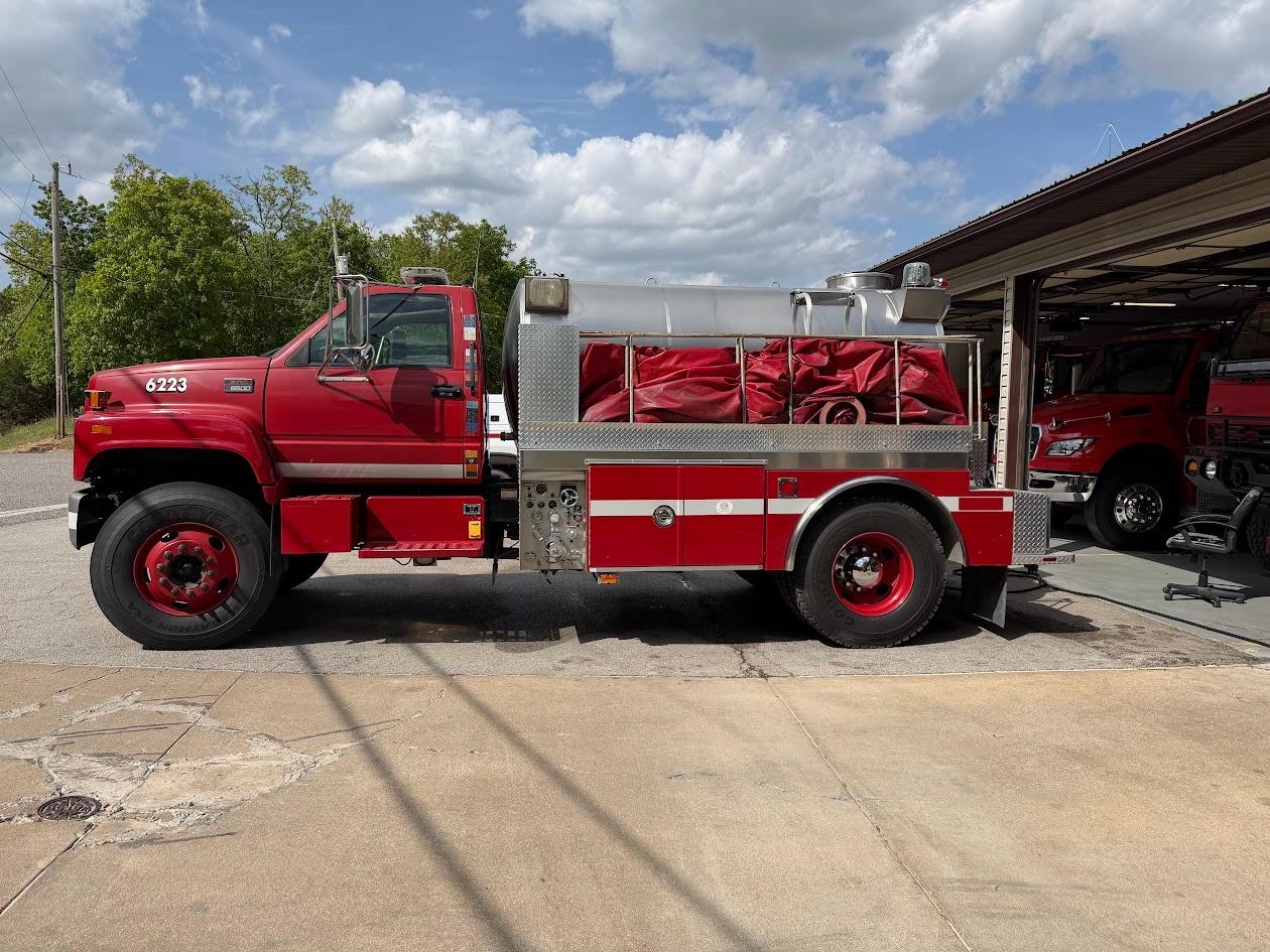 1999 Ferrara GMC Tanker - image 1