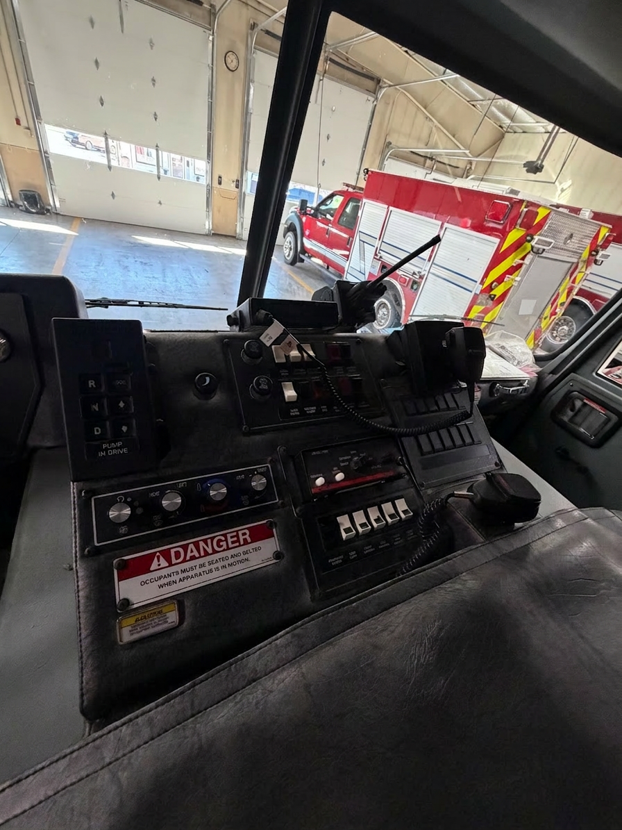 2006 Pierce Contender Pumper - image 19