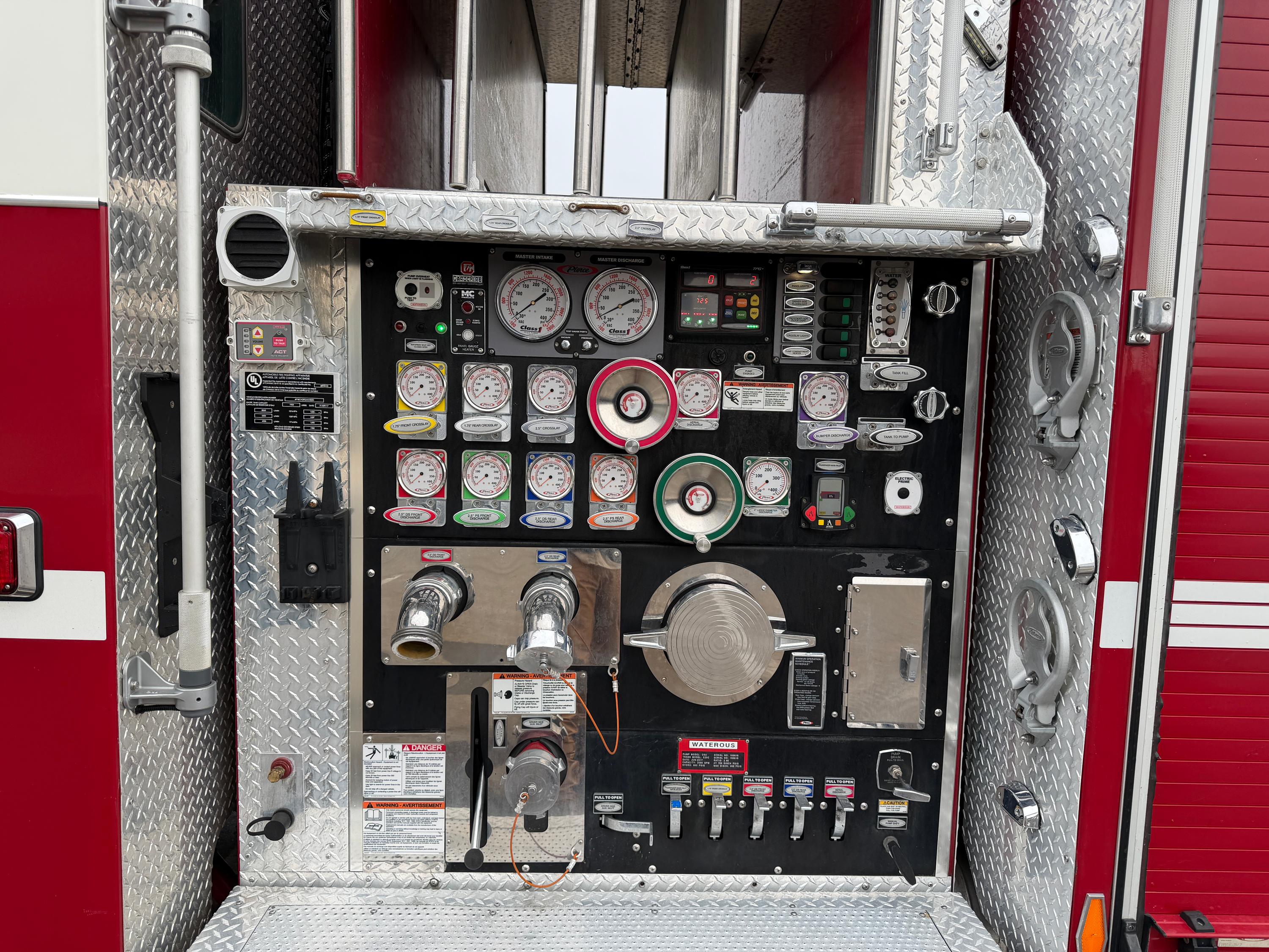 2018 Pierce ARROW XT 75' Aerial - image 26