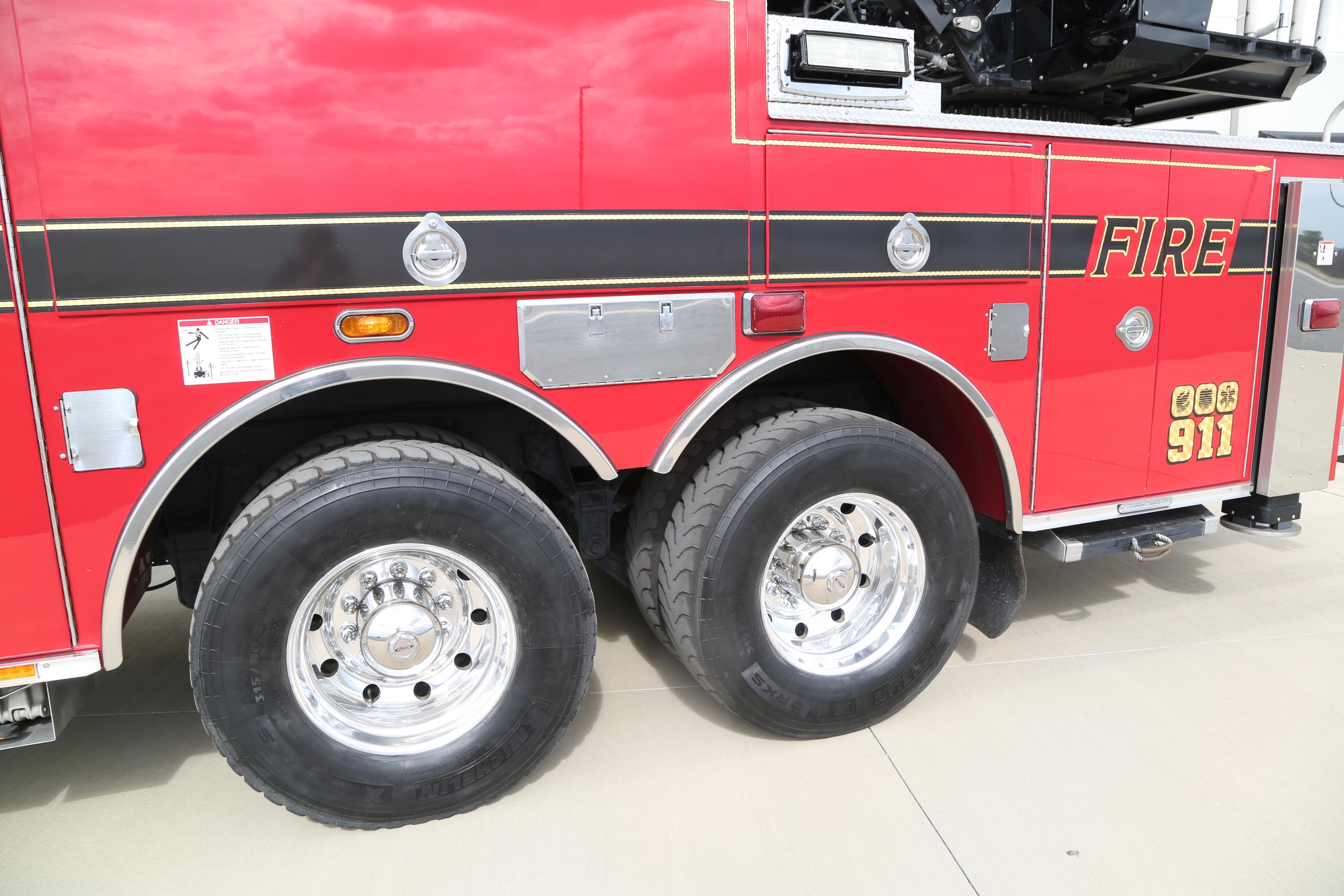 2020 Pierce Arrow XT 107' Quint - image 17