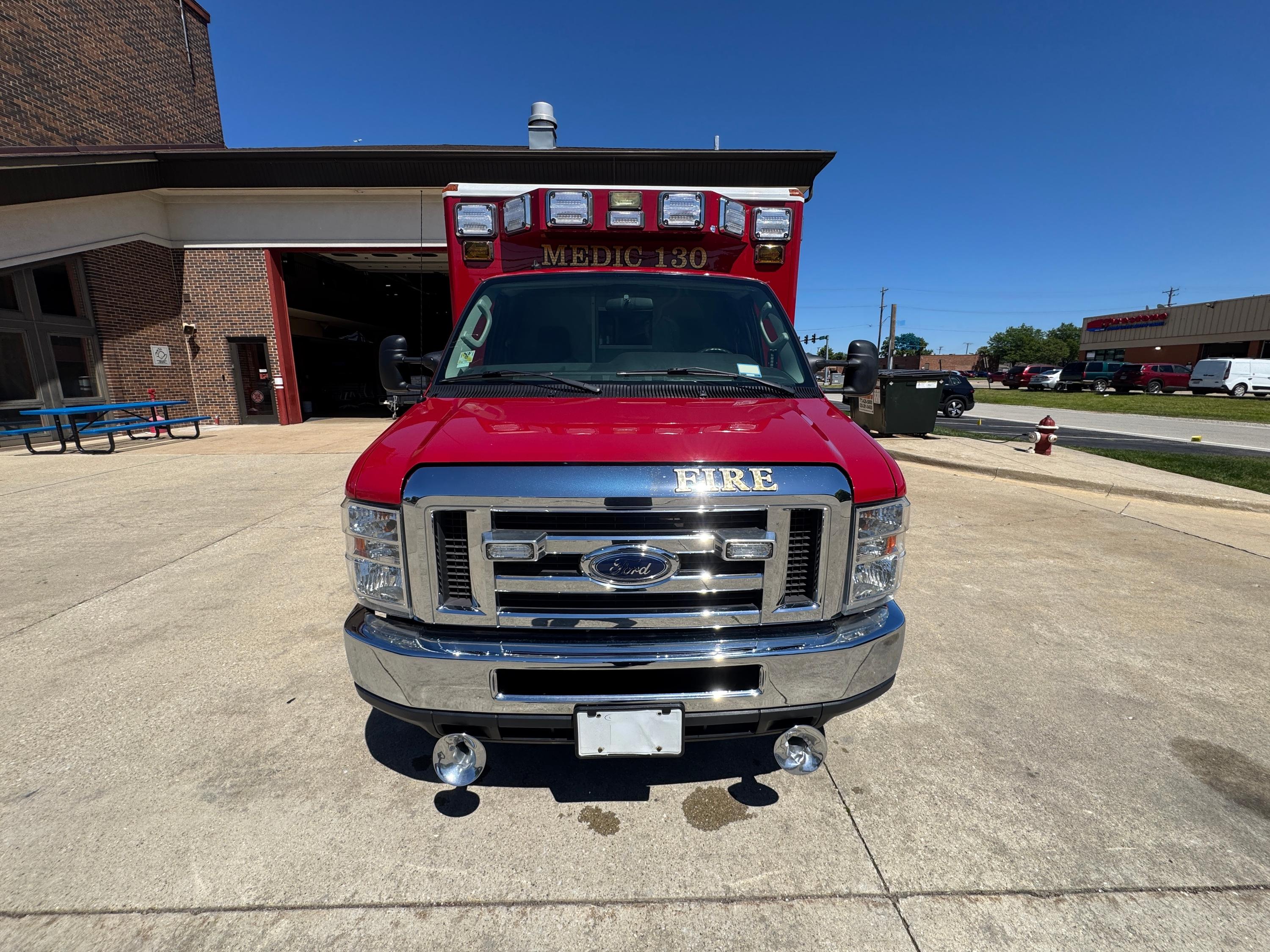 2013 Ford Type III Ambulance - image 3