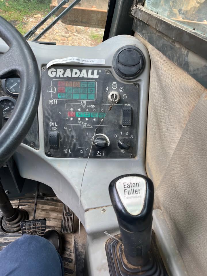 2005 Gradall XL 4100-2 Wheeled Excavator - image 14