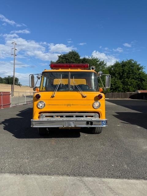 1985 Ford Pumper Tanker - image 2