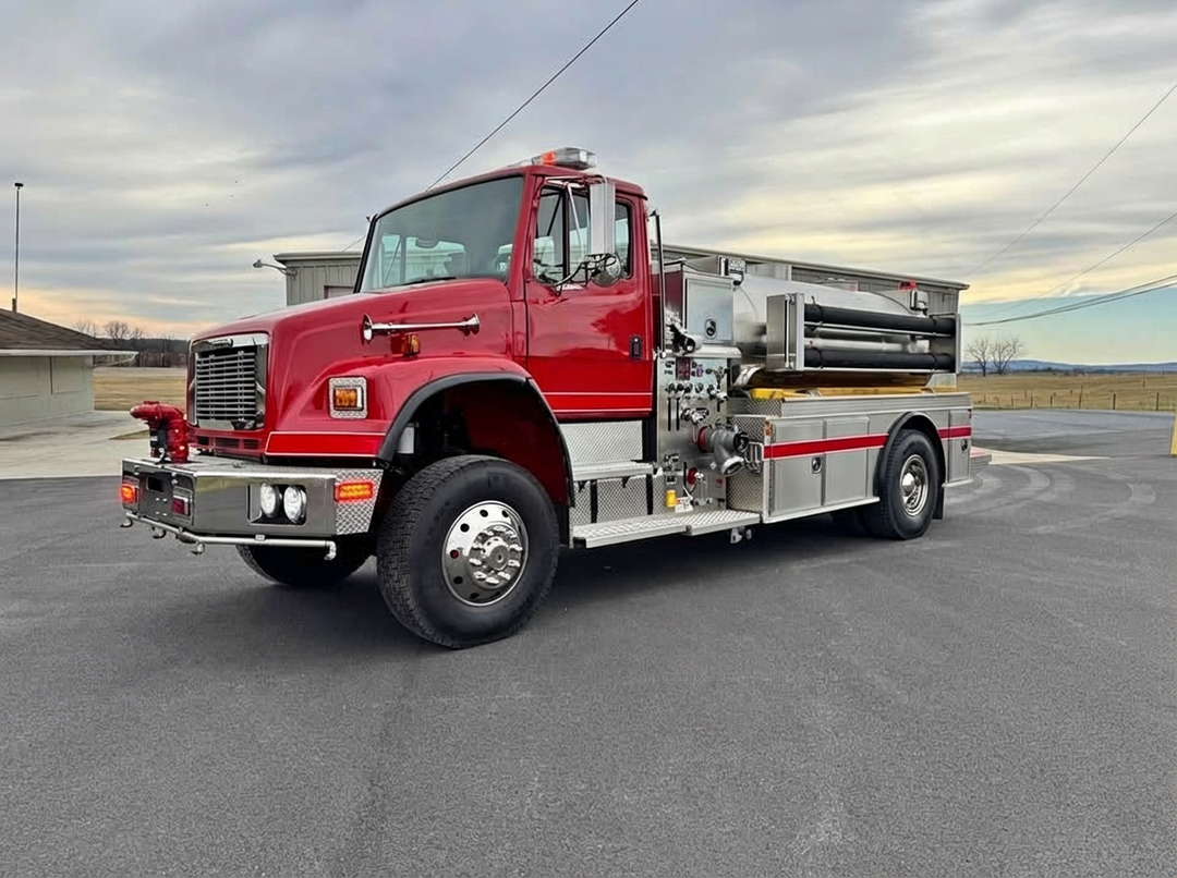 2004 Semo Freightliner Tanker