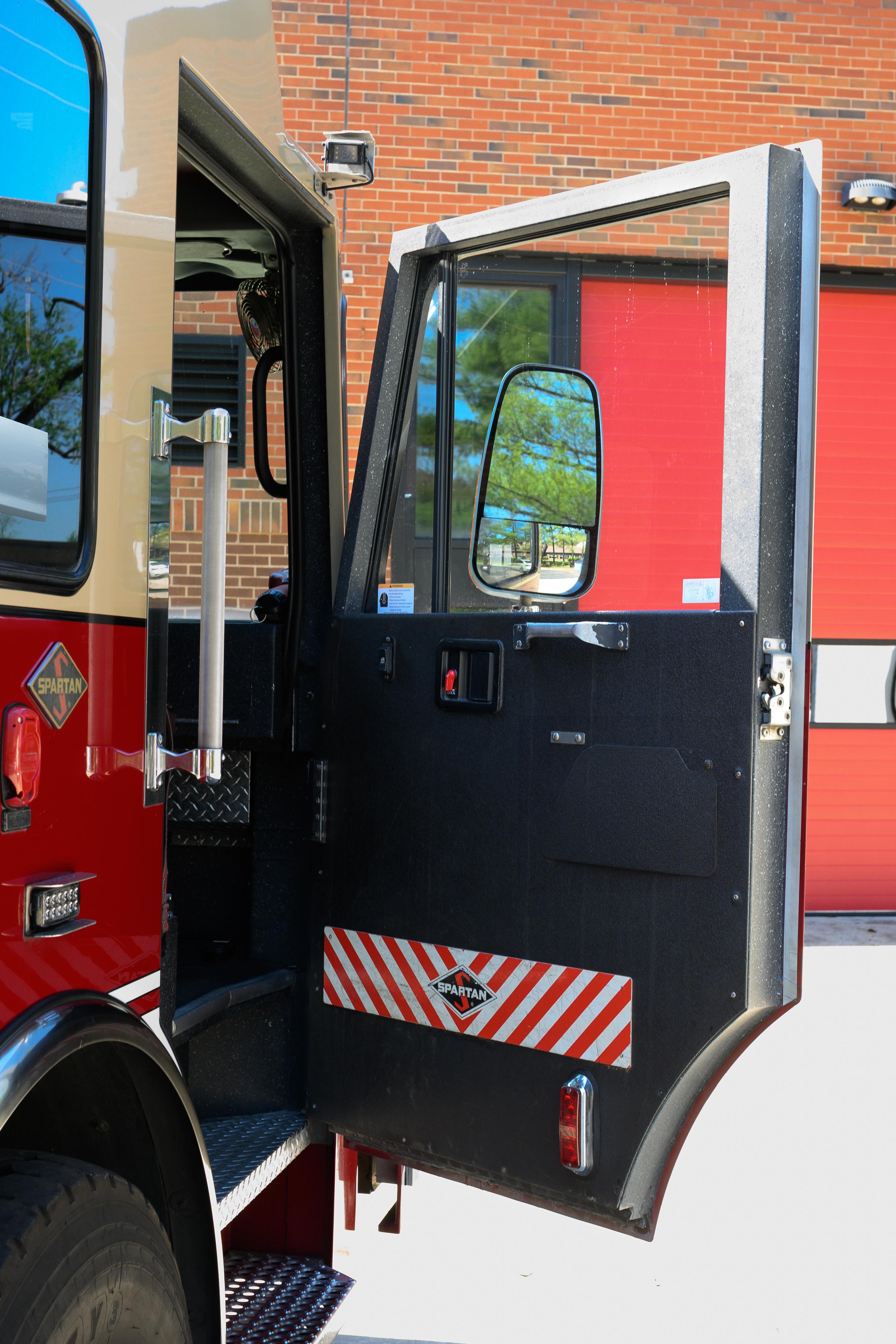 2009 Crimson Spartan Rescue Pumper - image 134