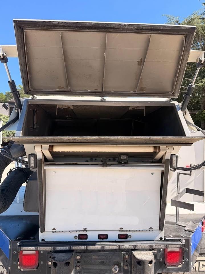 2022 Ford F-450 with 2023 Tymco 210 Sweeper - image 7