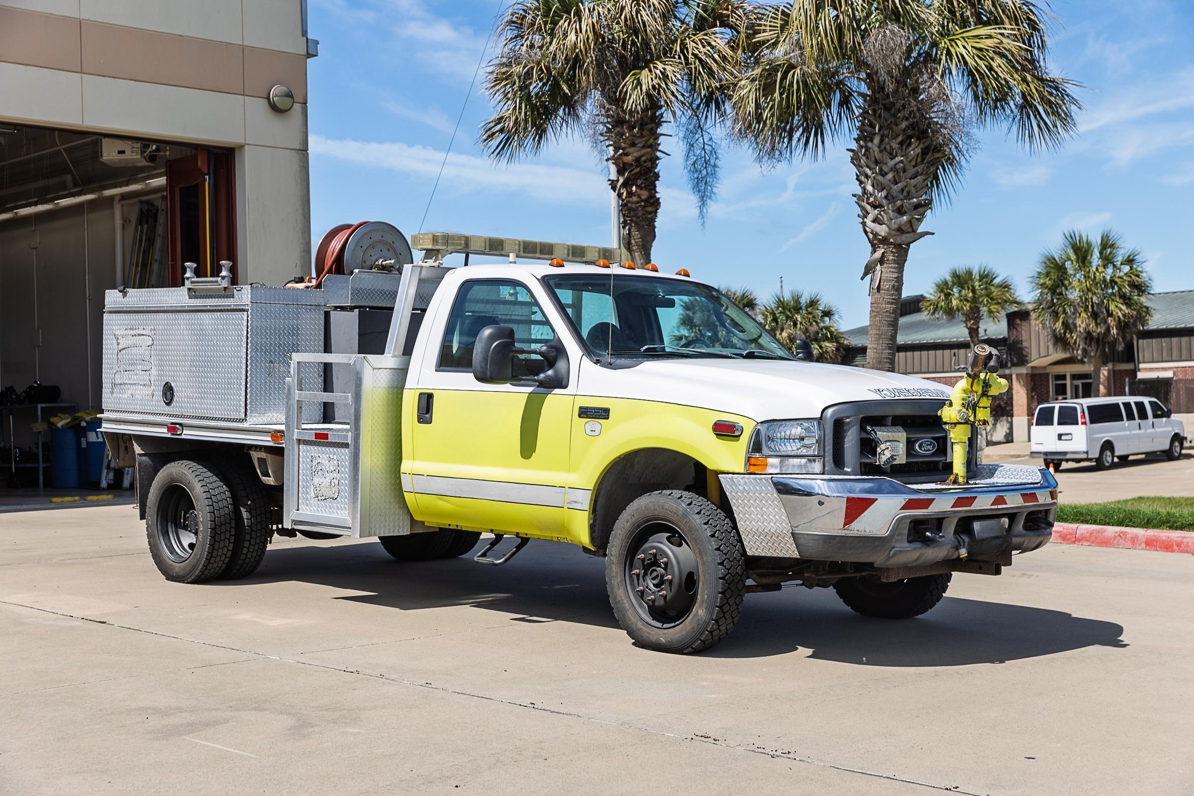 2004 Ferrara Ford Brush Truck - image 10