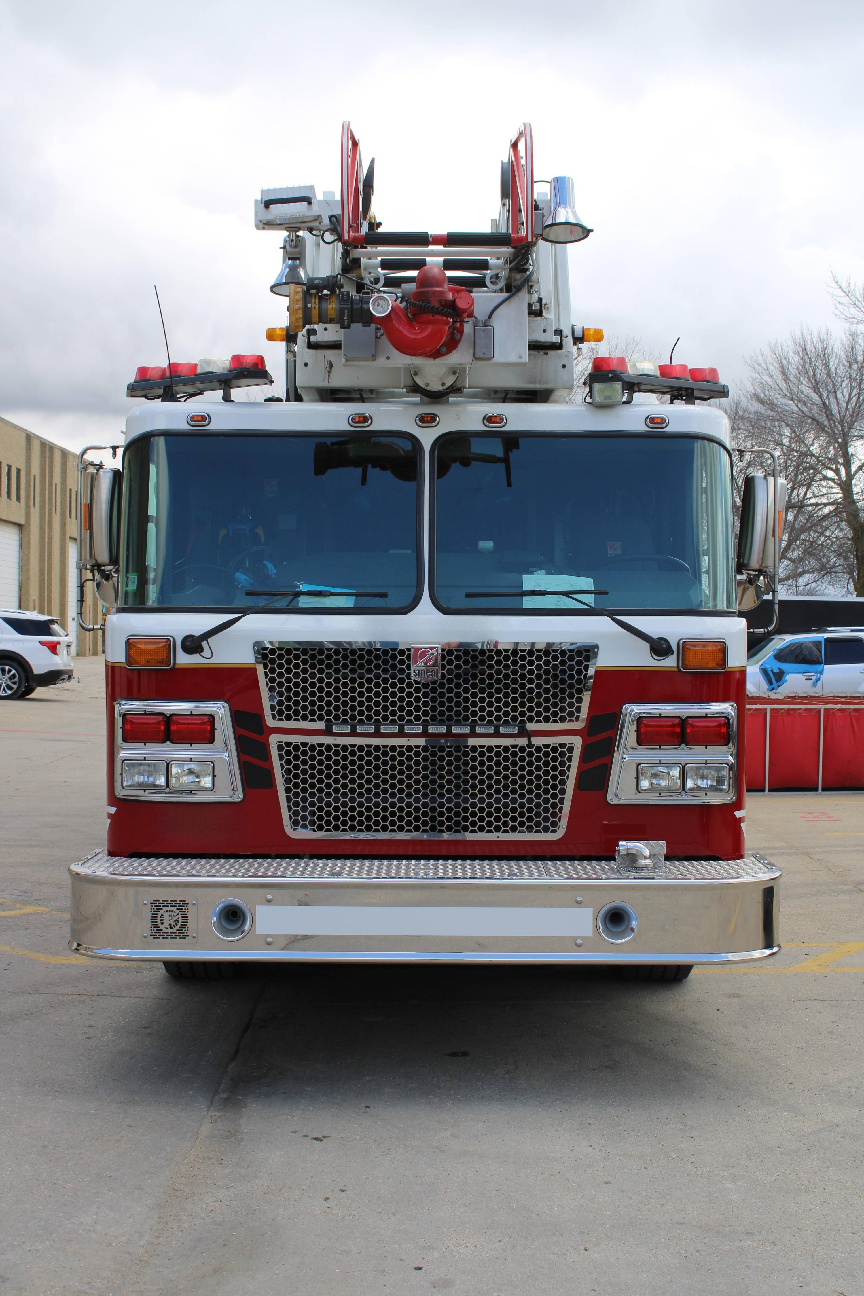 2013 Spartan Sirius MFD 105' Quint - image 3