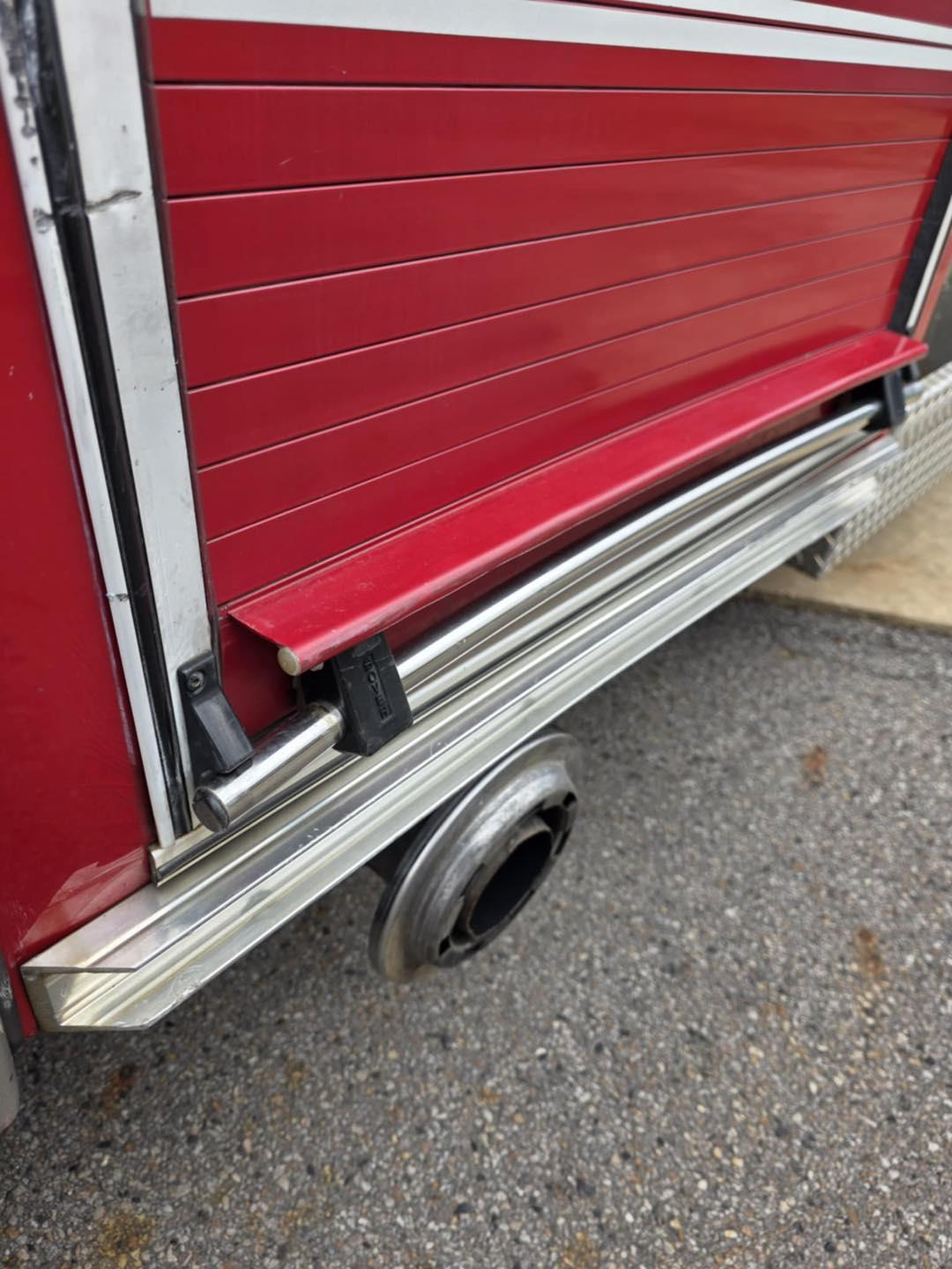 2001 Pierce Saber Pumper - image 18