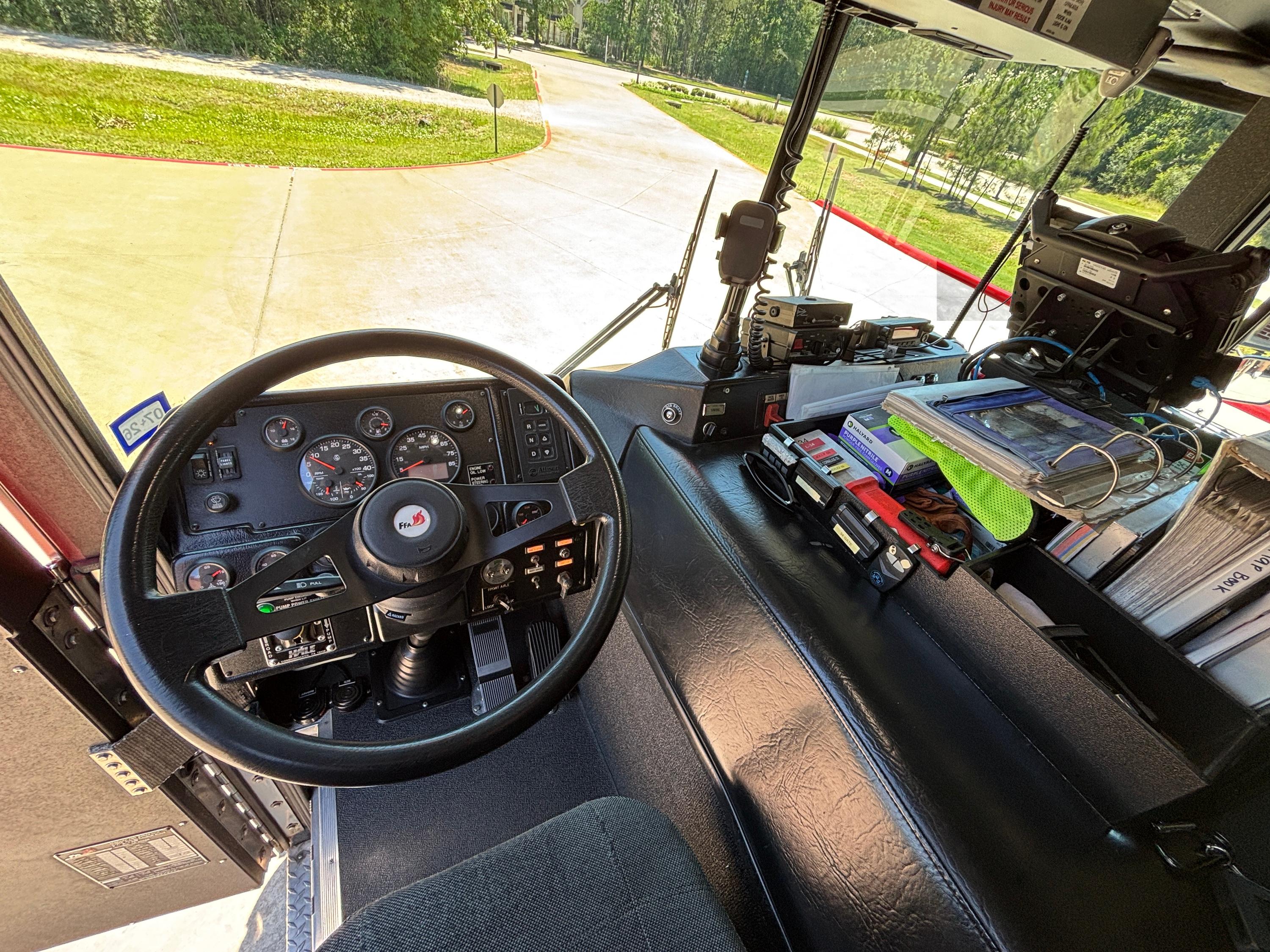 2015 Ferrara Ember 77' Aerial - image 8