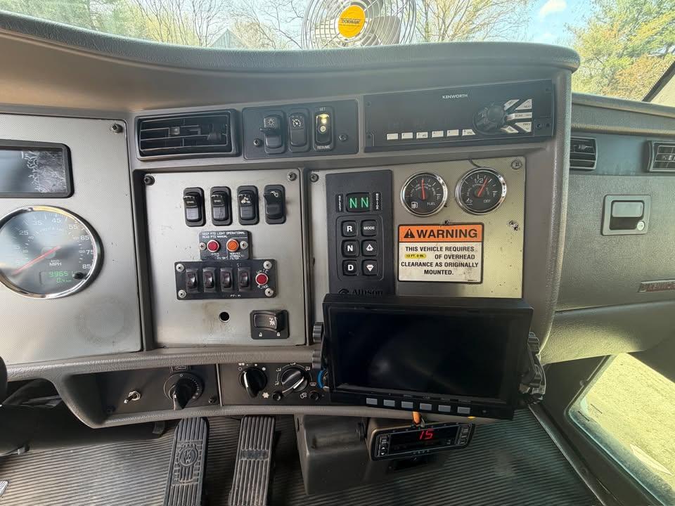 2015 Kenworth Loadmaster Rear Loader - image 12