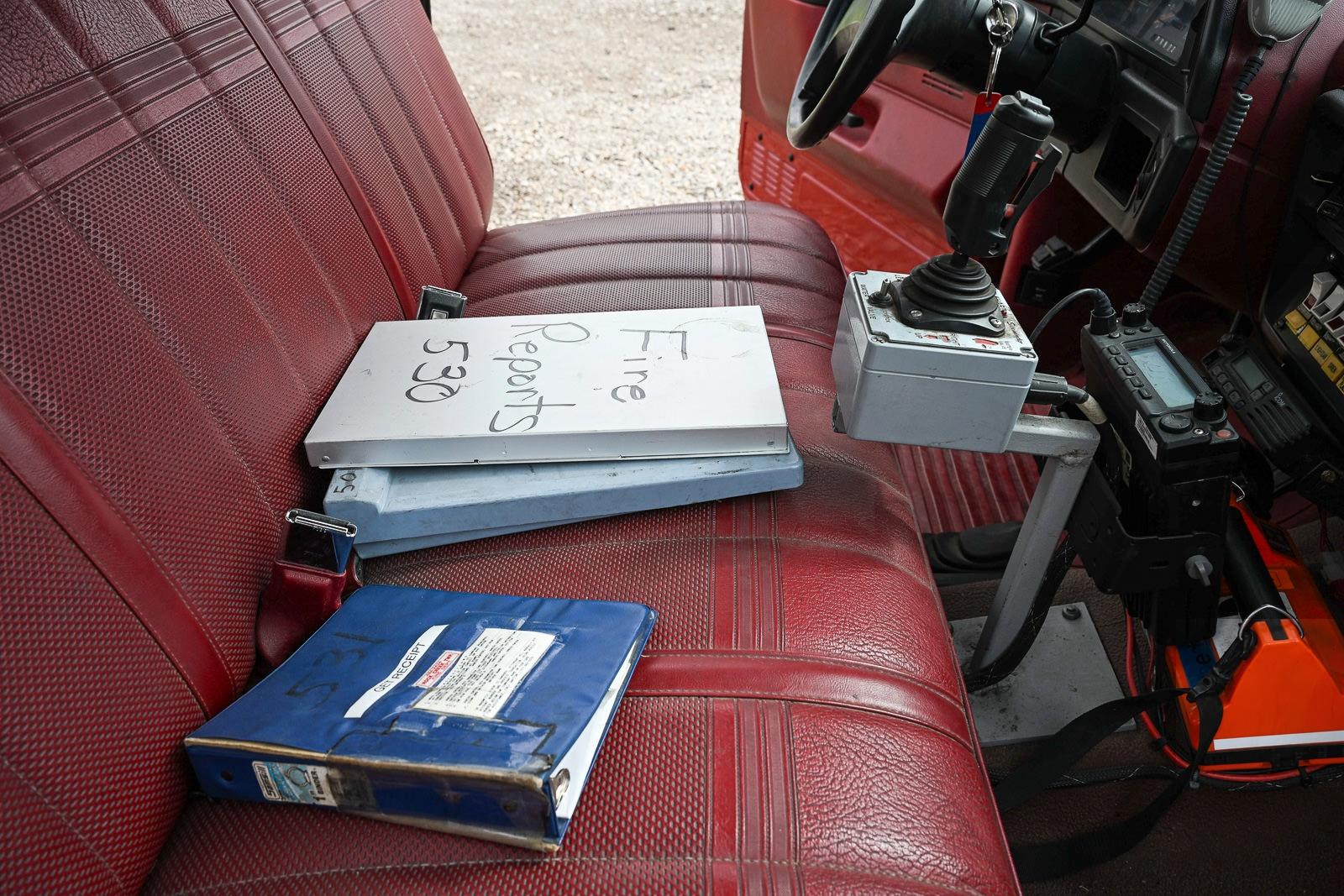 1990 Ford F350 4x4 Brush Truck - image 25