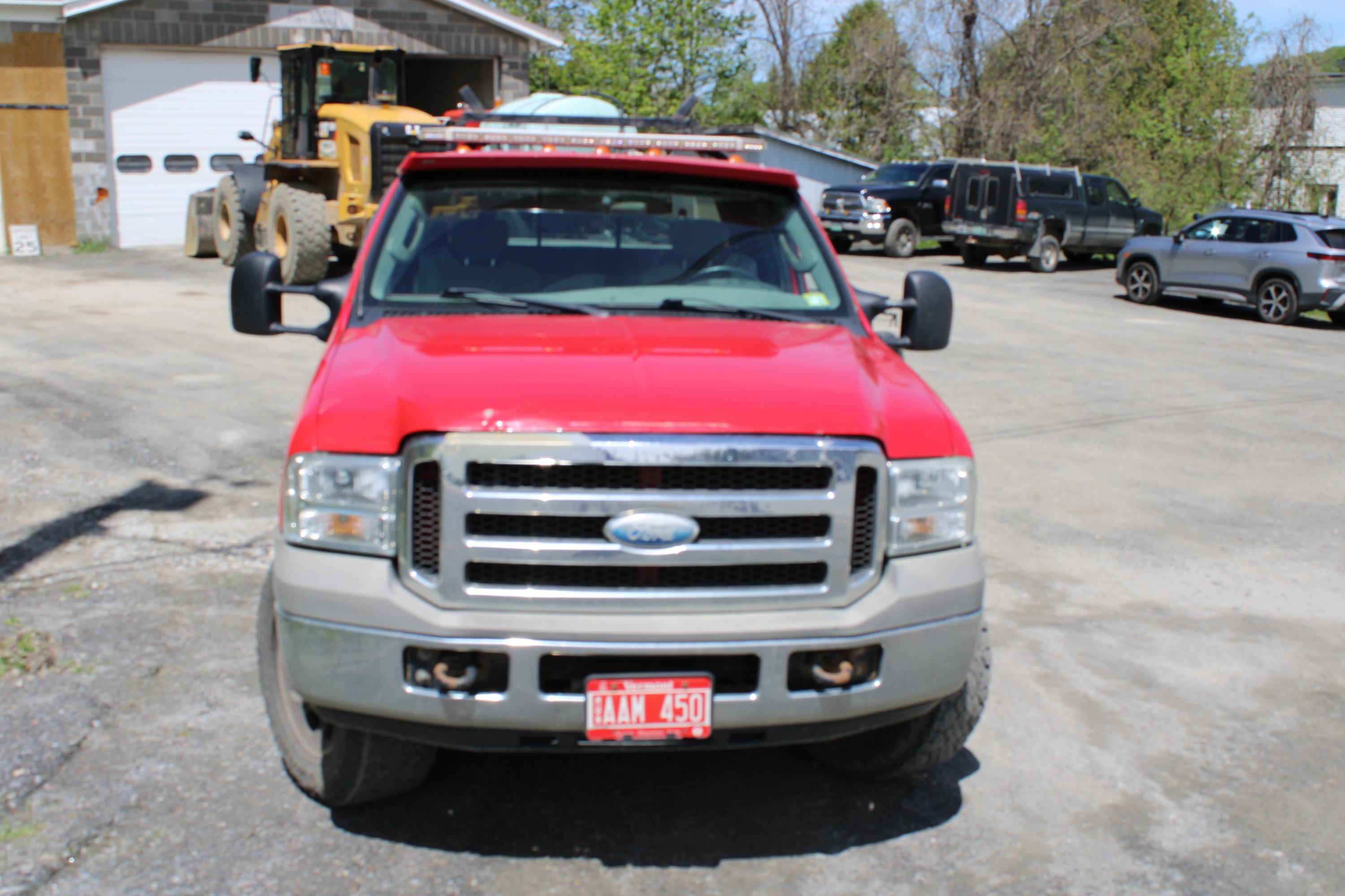 2004 Ford Brush Truck - image 3