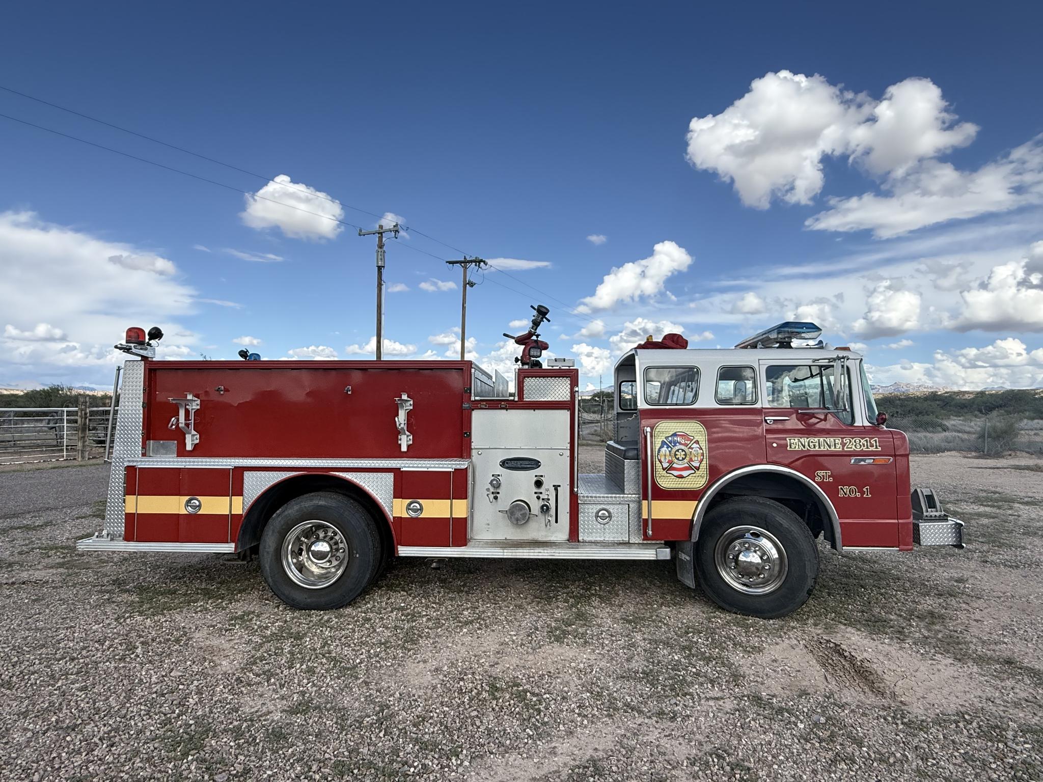 1986 E-One Ford Pumper - image 4