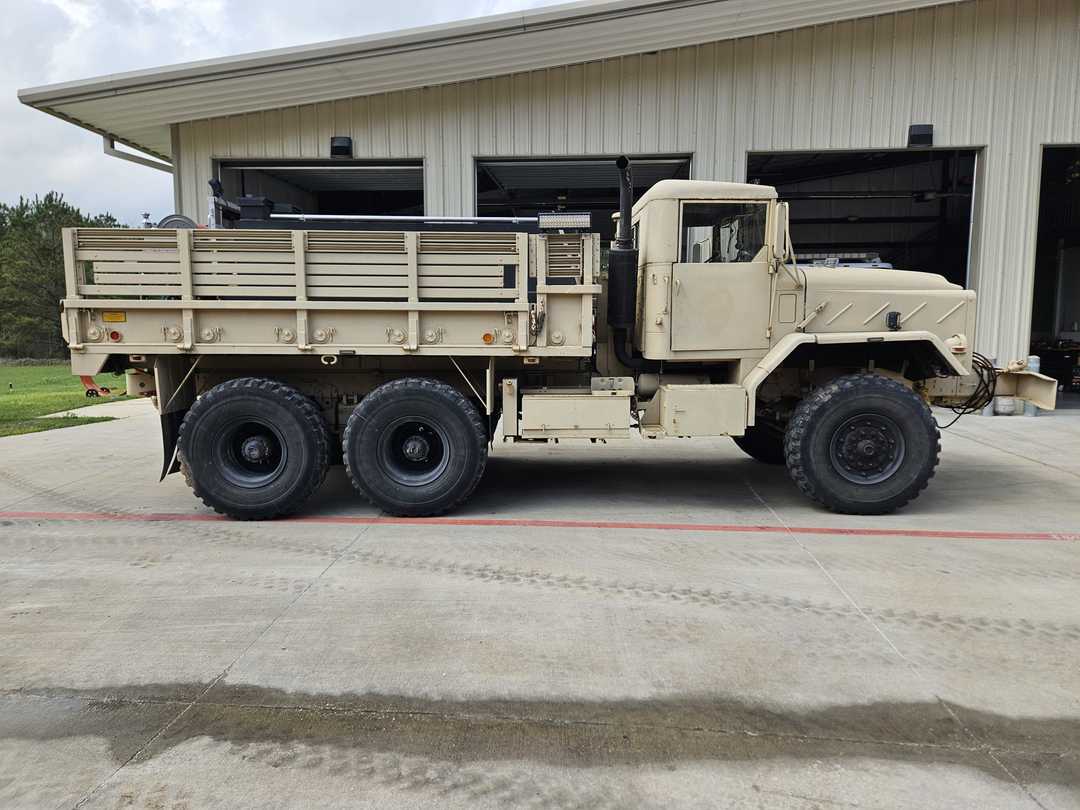 1983 AM General M393 Rescue Pumper