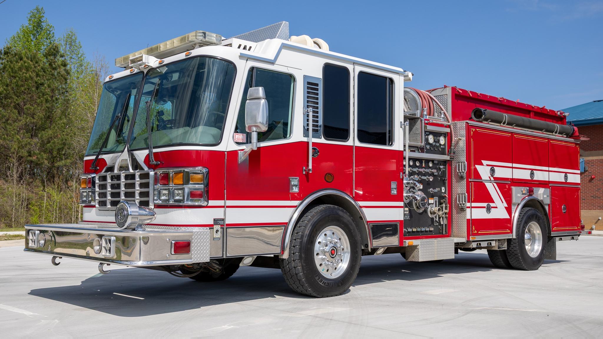 2006 Ferrara Pumper - image 1