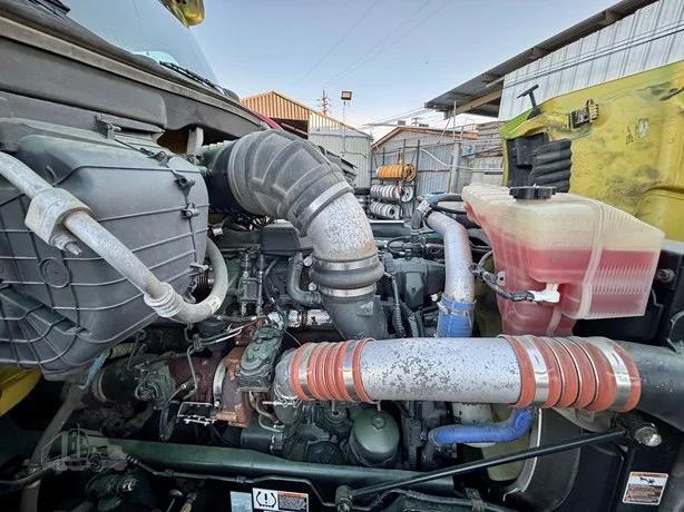 2020 Peterbilt 579 Dump Truck - image 15
