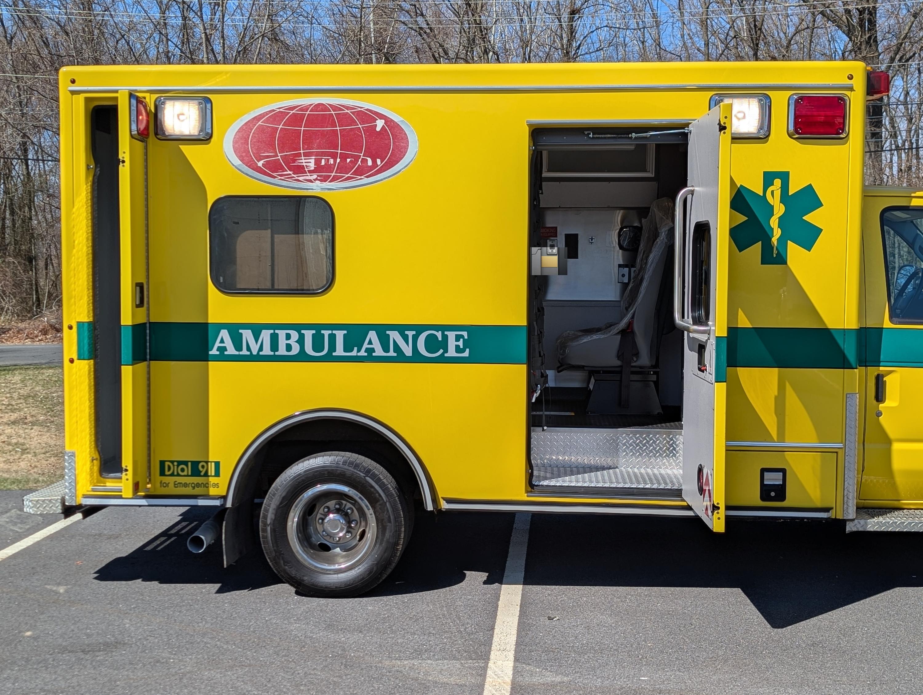 2008 Road Rescue Ford Type III Ambulance - image 14