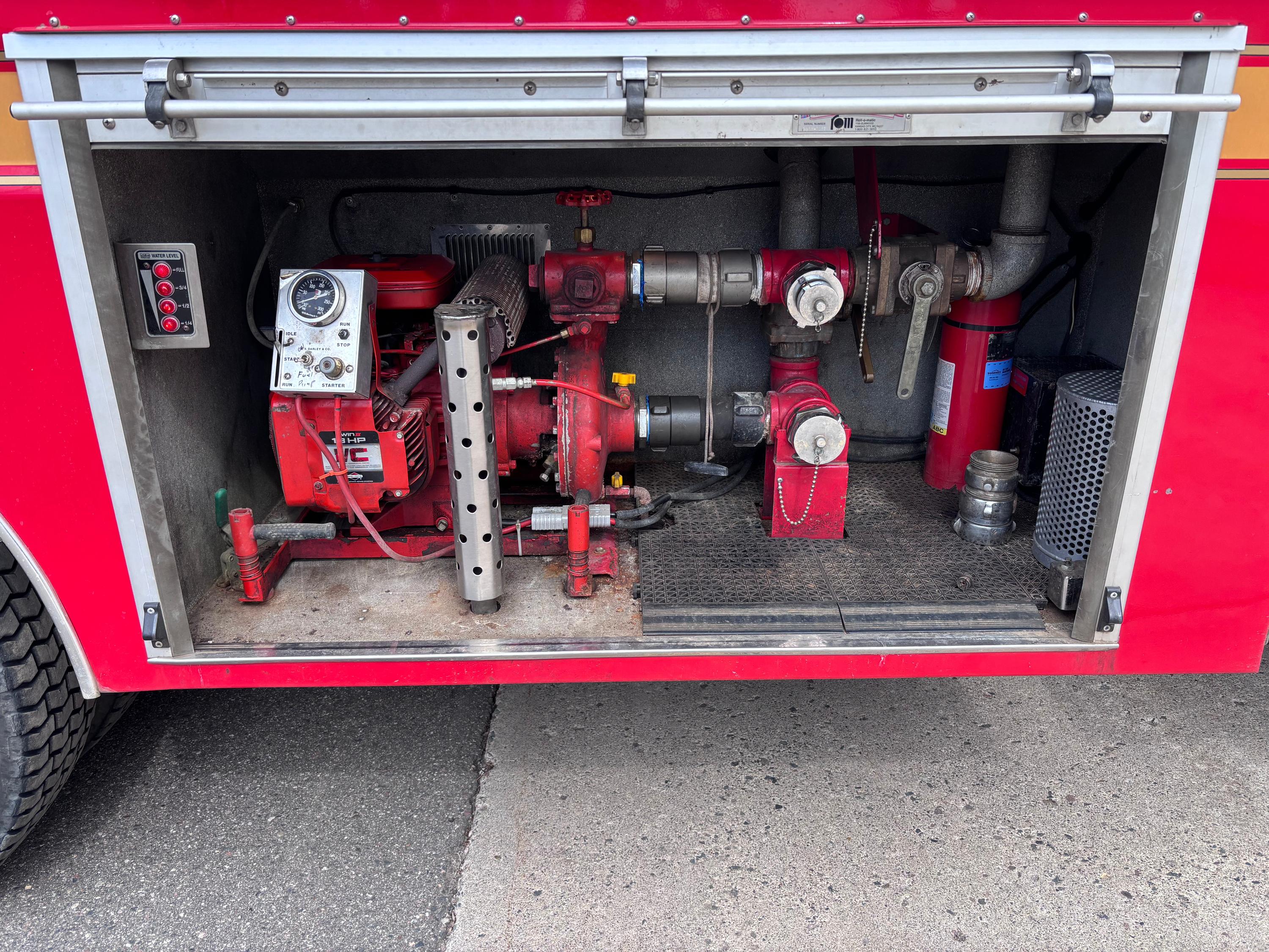 1993 Freightliner FL80 Tanker - image 3