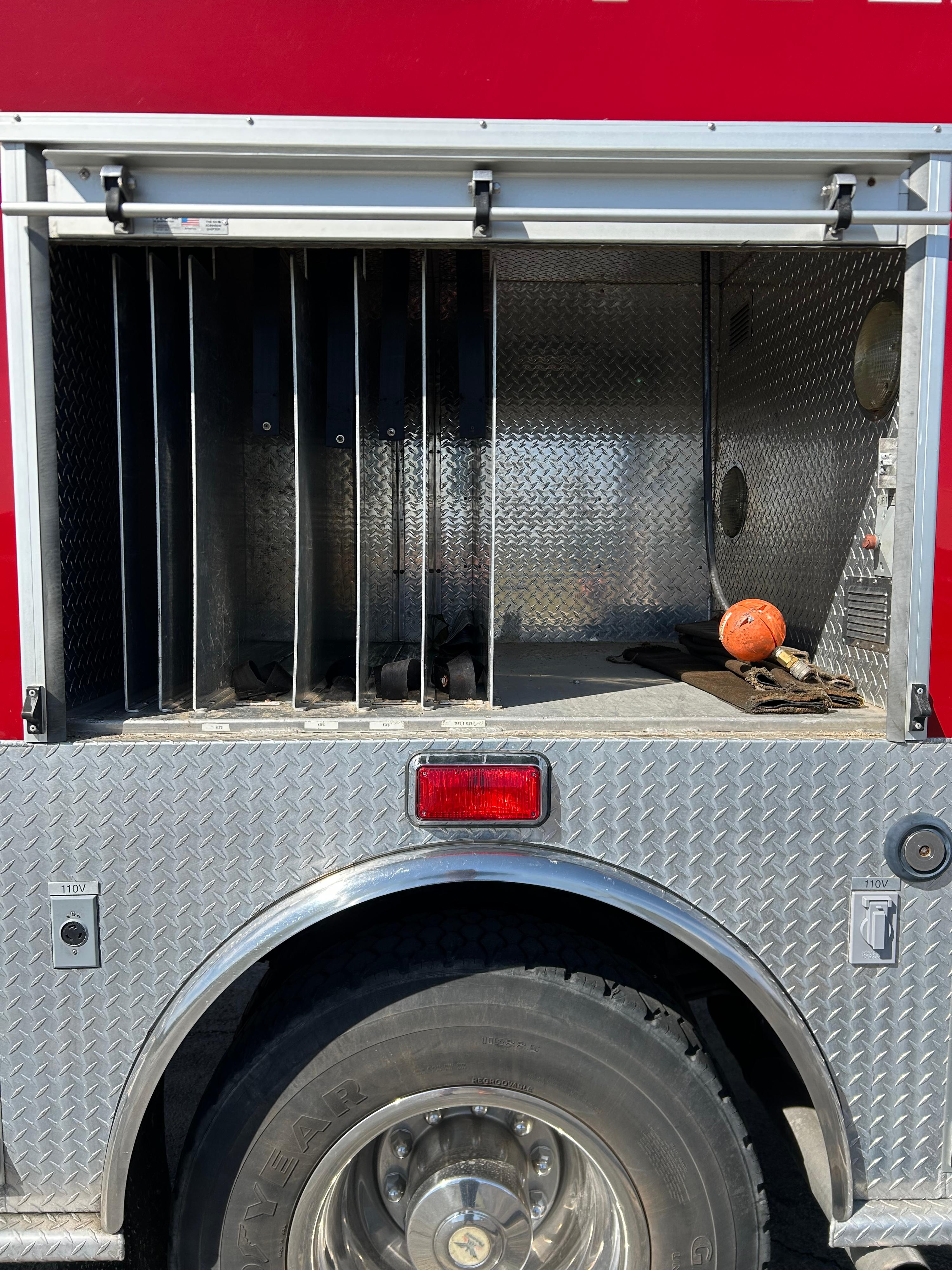 1995 American International Heavy Rescue - image 31