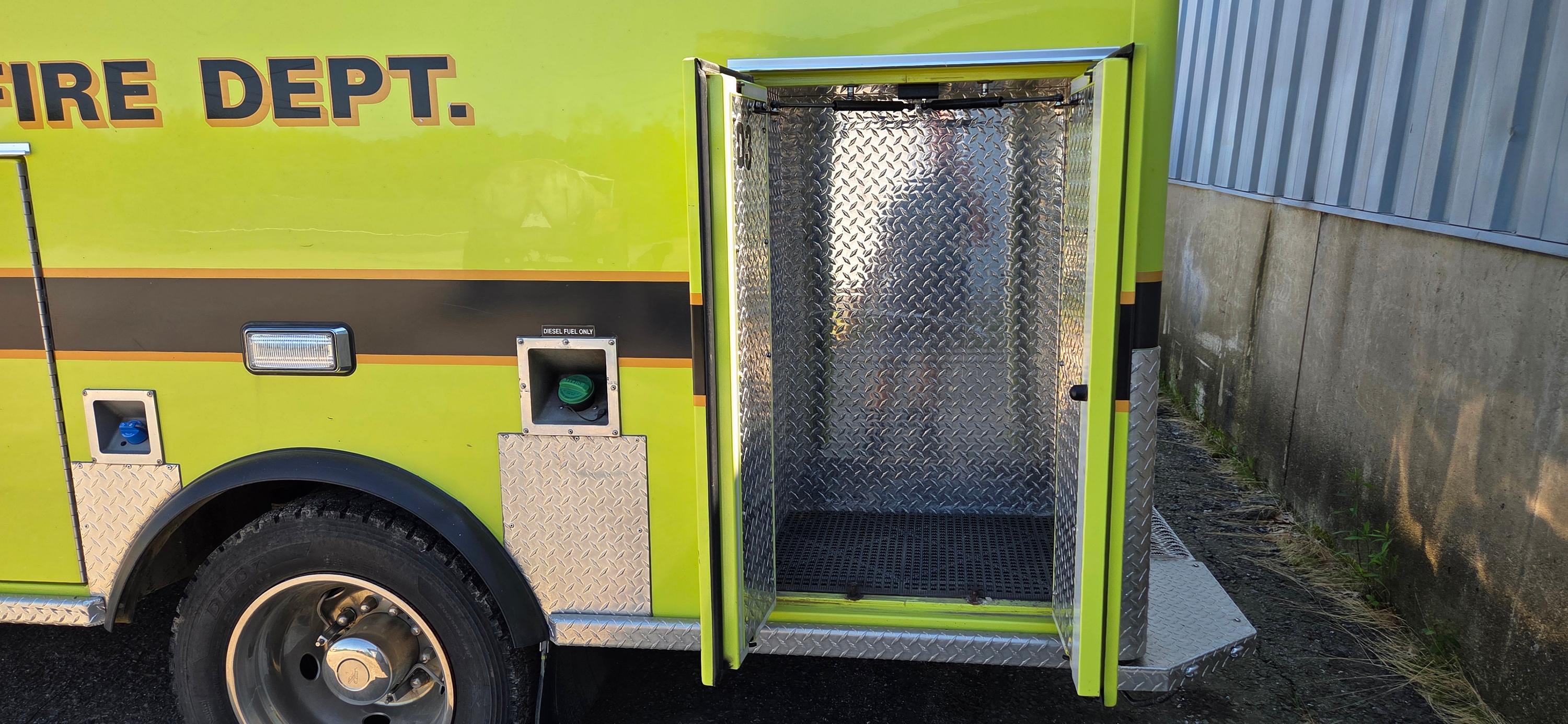 2015 AEV Ford 4x4 Type I Ambulance - image 10