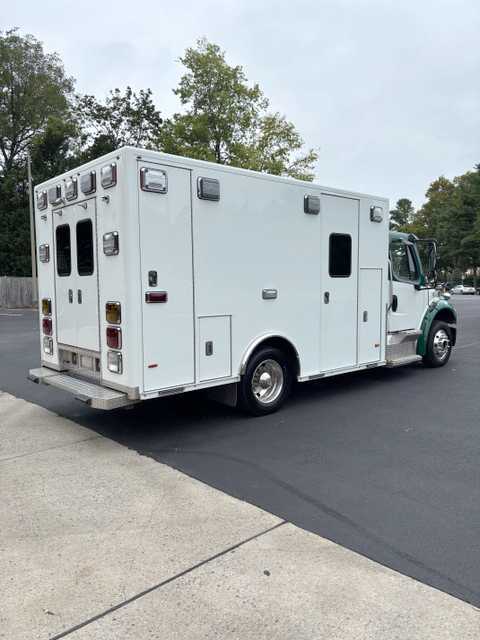 2019 PL-Custom Freightliner Type I Ambulance — photo 6