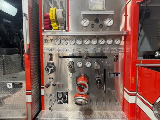 1994 E-One Cyclone TC Pumper Tanker - image 20