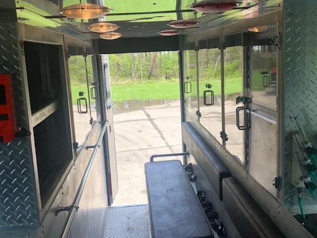 1988 International Heavy Rescue - image 27