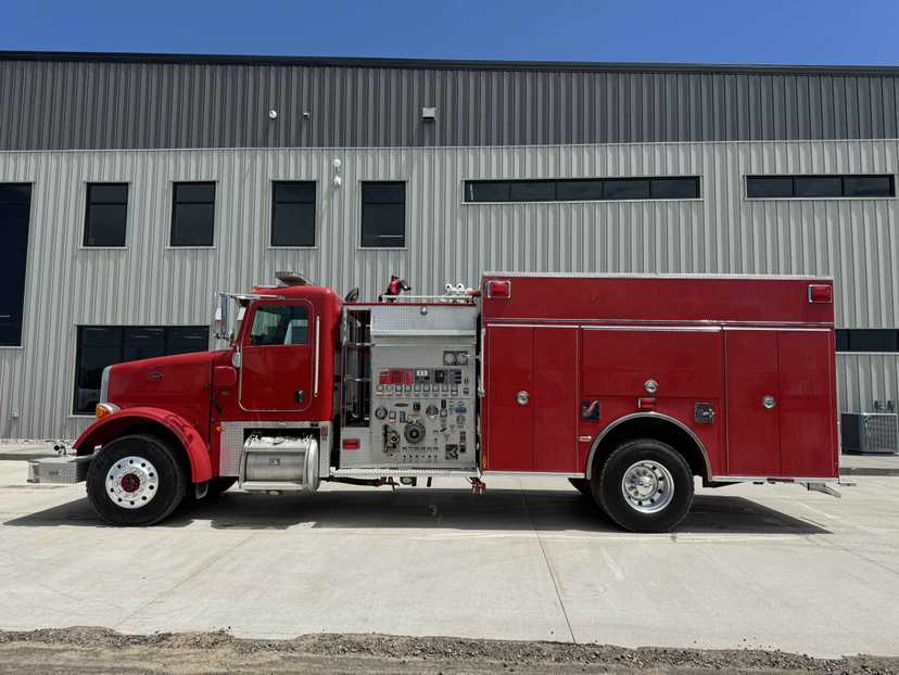 2008 Pierce Peterbilt Pumper Tanker — photo 2