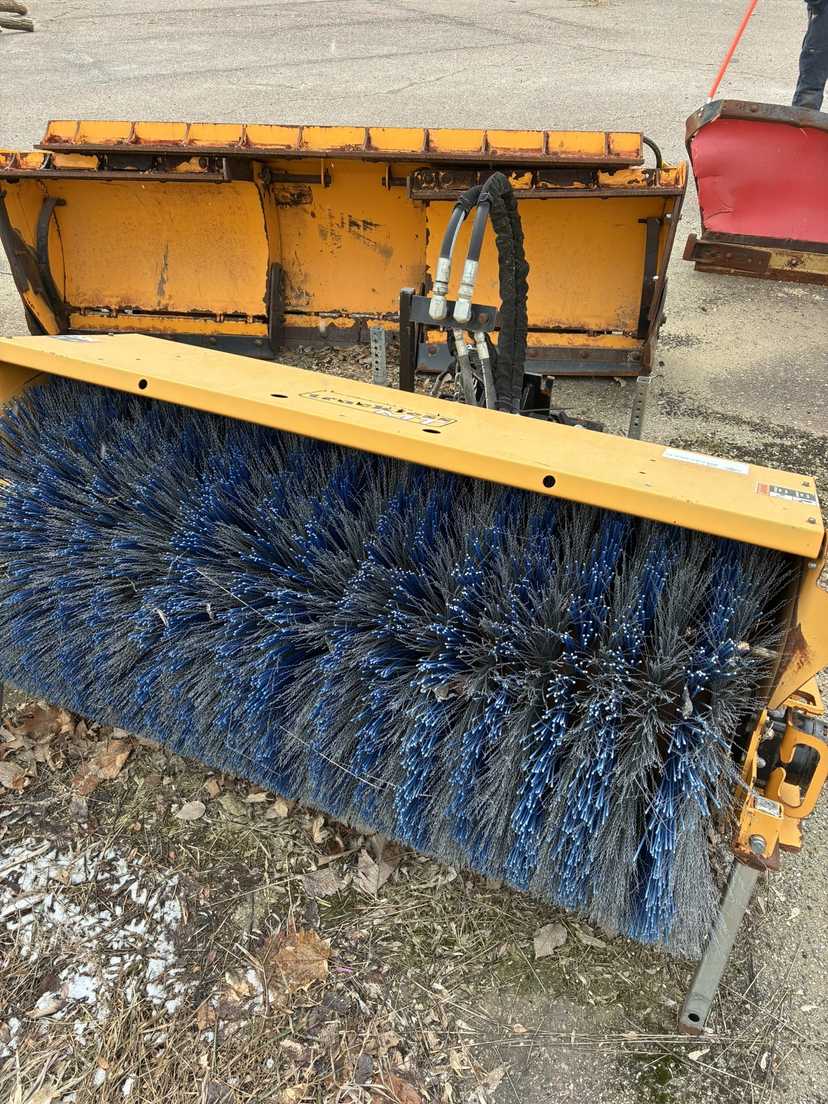 2012 Trackless MT Sweeper
