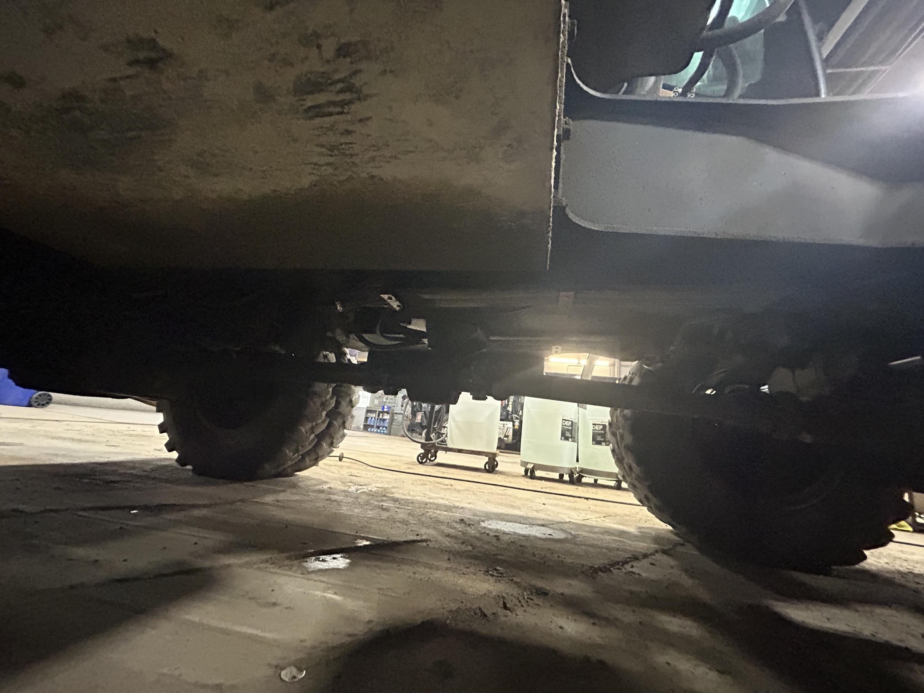 2010 Caterpillar M318D Excavator - image 12