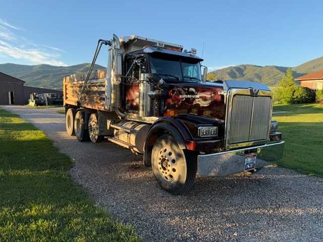 1998 Western Star 4900 Dump Truck — photo 3