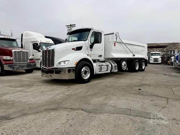 2018 Peterbilt 579 Super 10 Dump Truck - image 1