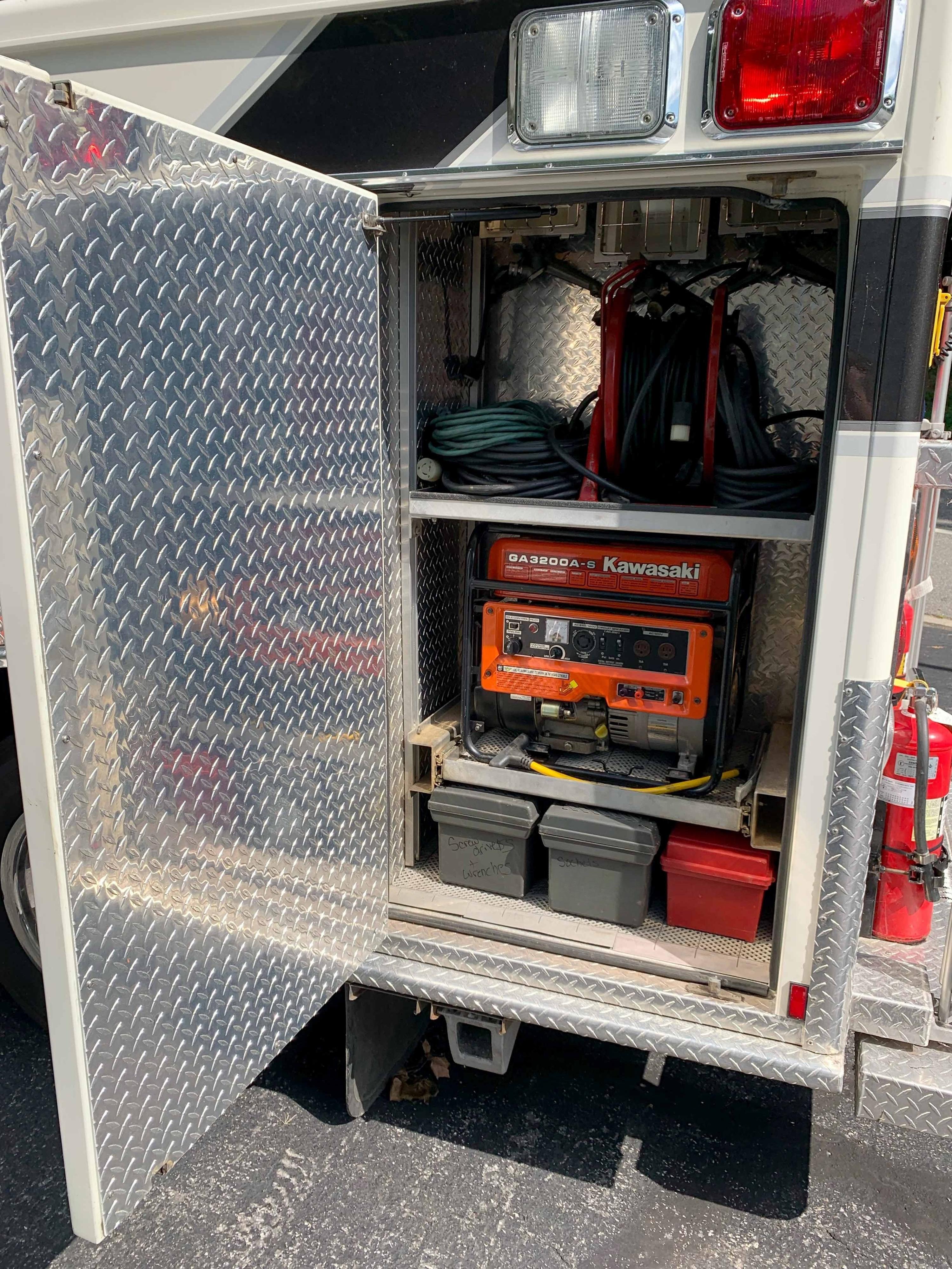 1996 Ford F600 Light Rescue - image 20