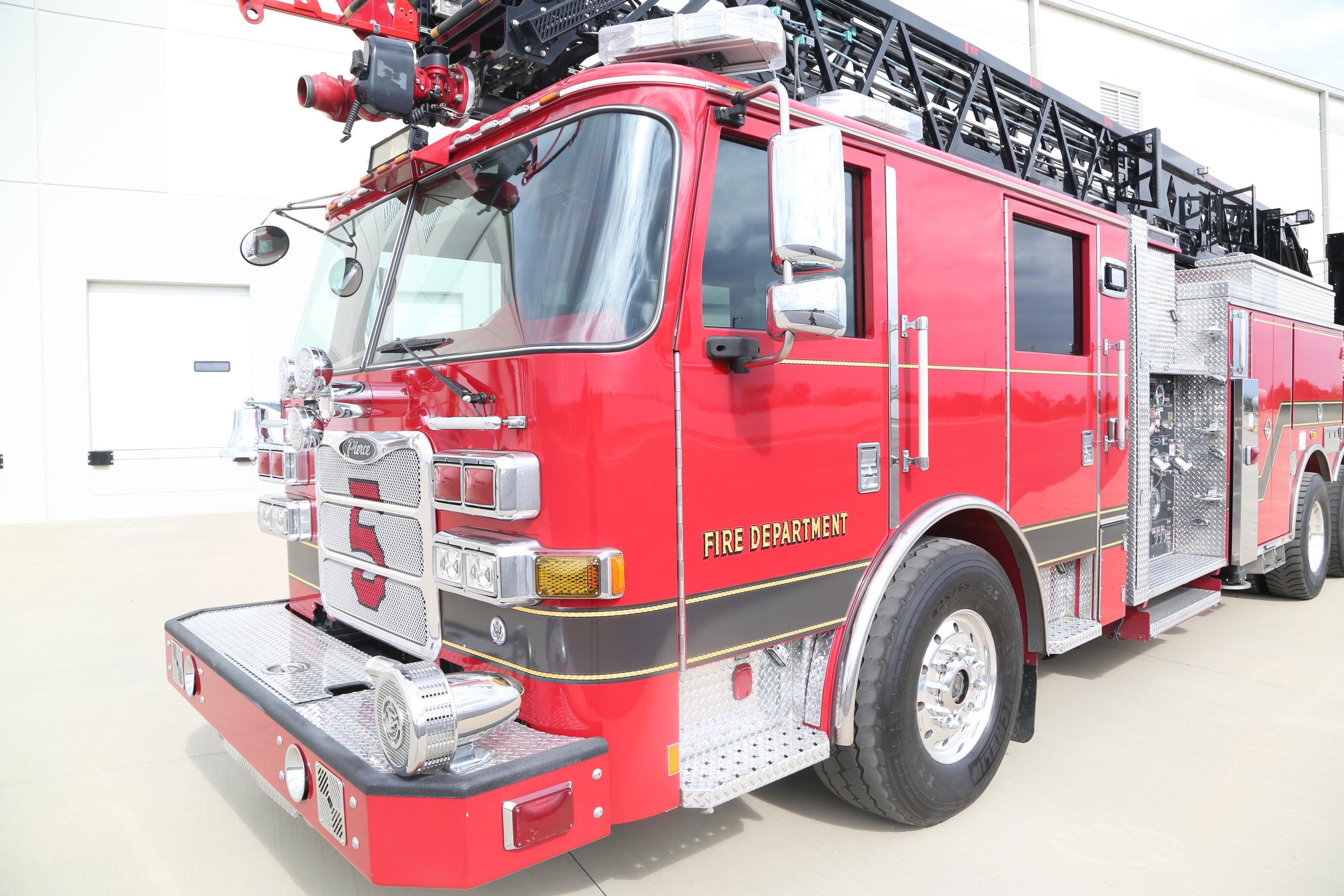 2020 Pierce Arrow XT 107' Quint - image 13