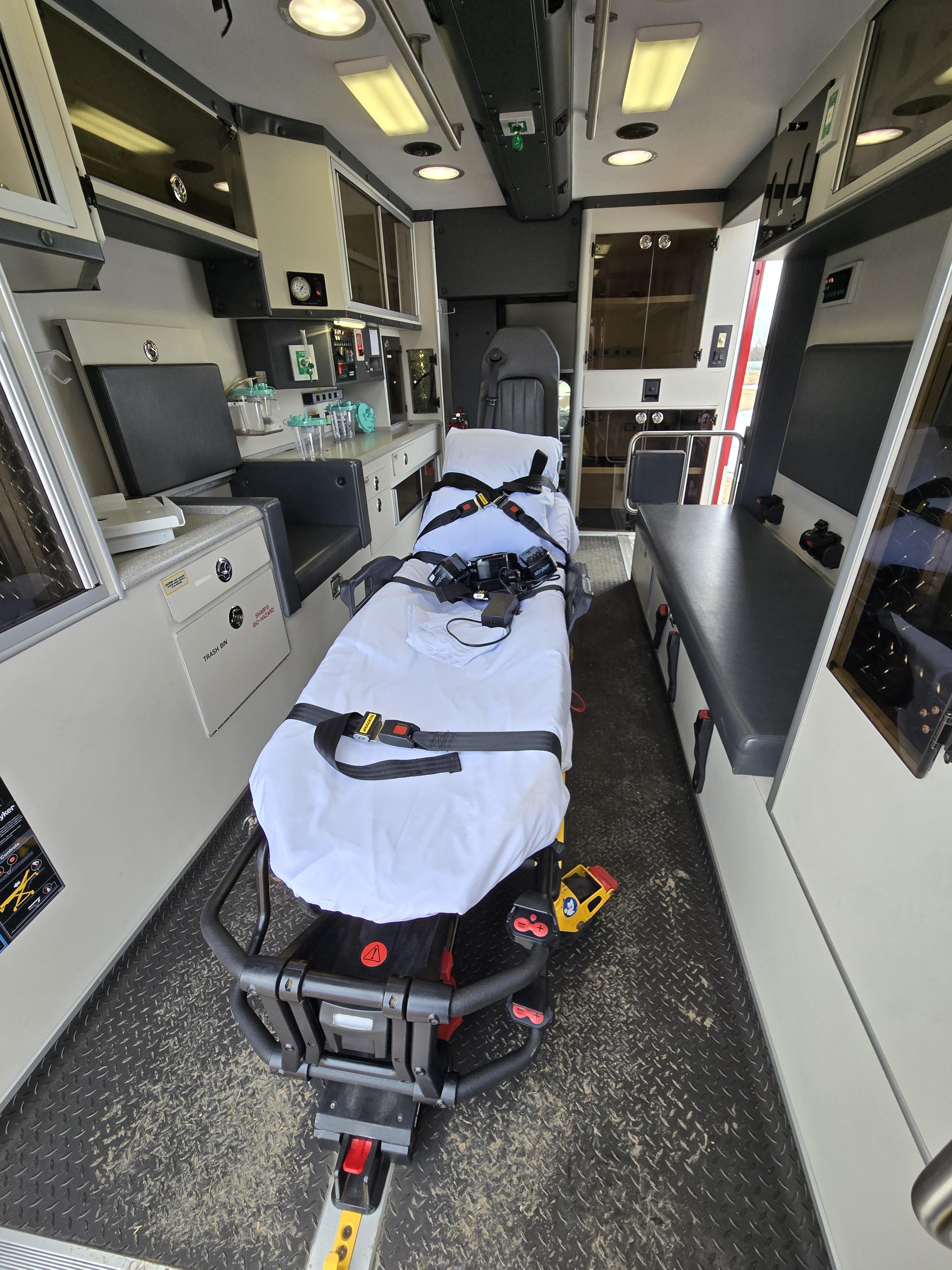 2015 PL-Custom Ford 4x4 Type I Ambulance - image 23